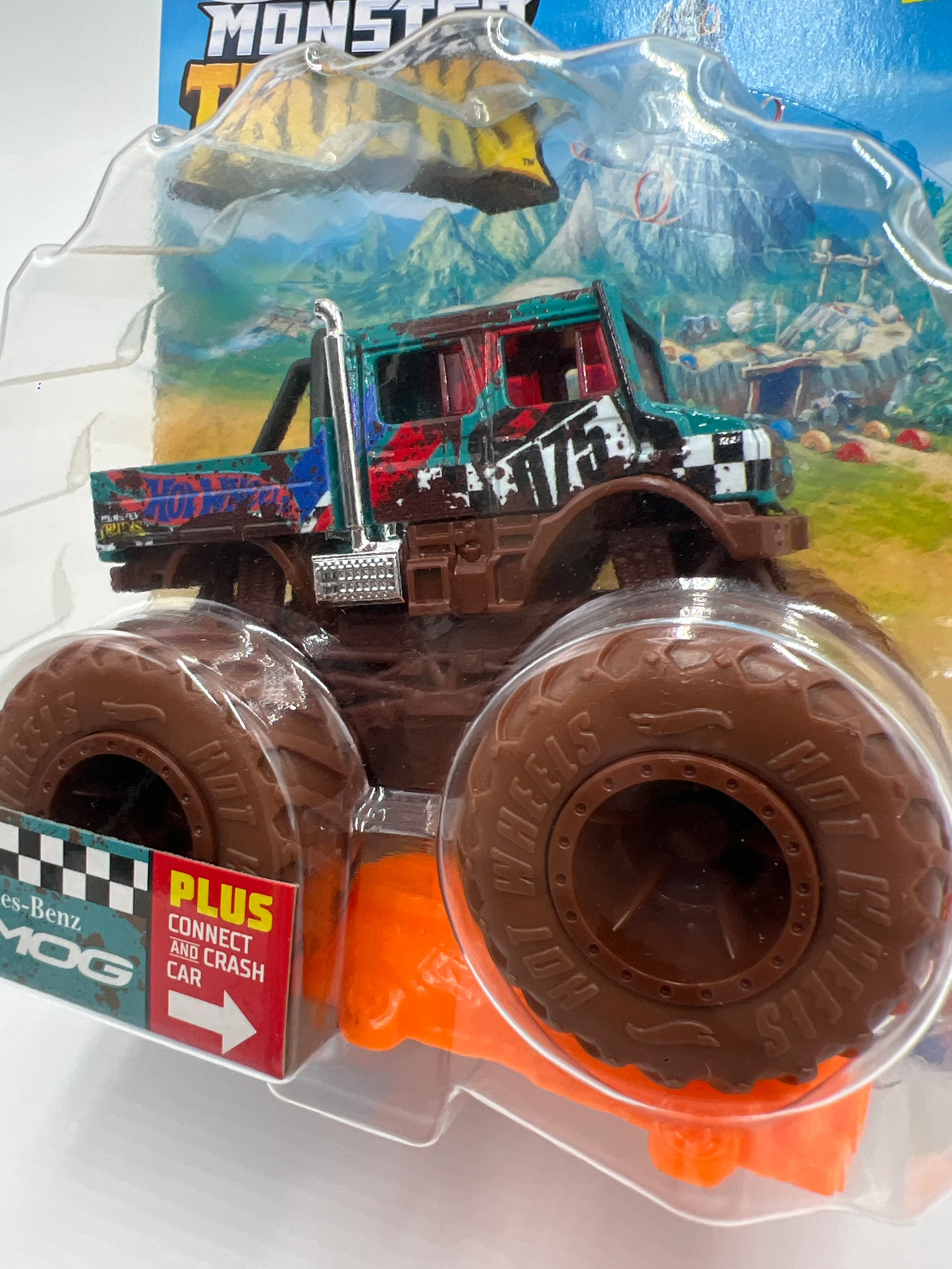 2022 Hot Wheels Monster Trucks Off-Road Race #48 Mercedes-Benz Unimog 132G - Image 2