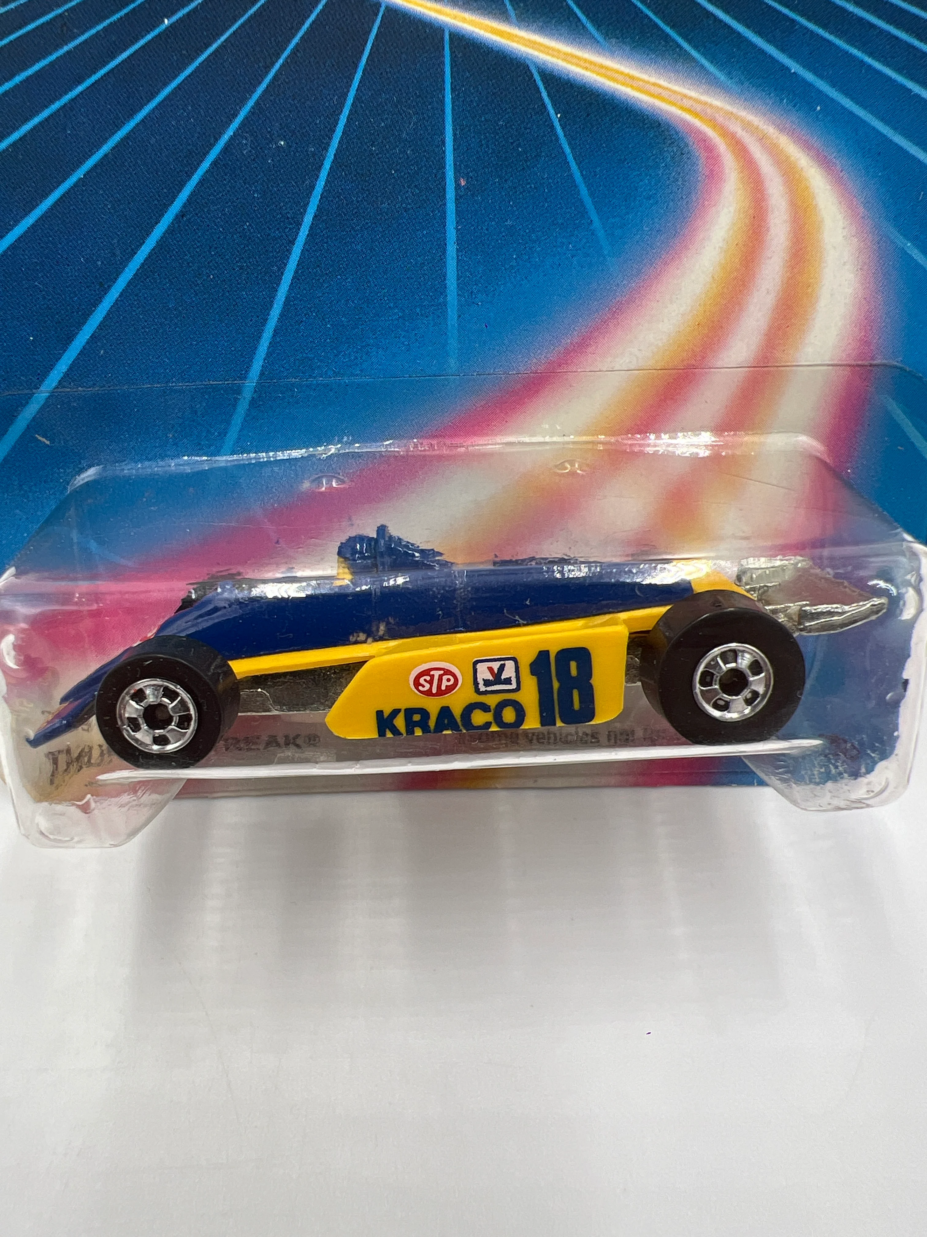 Hot Wheels Original 1987 #3999 Thunderstreak Blue/Yellow W/Protector - Image 2