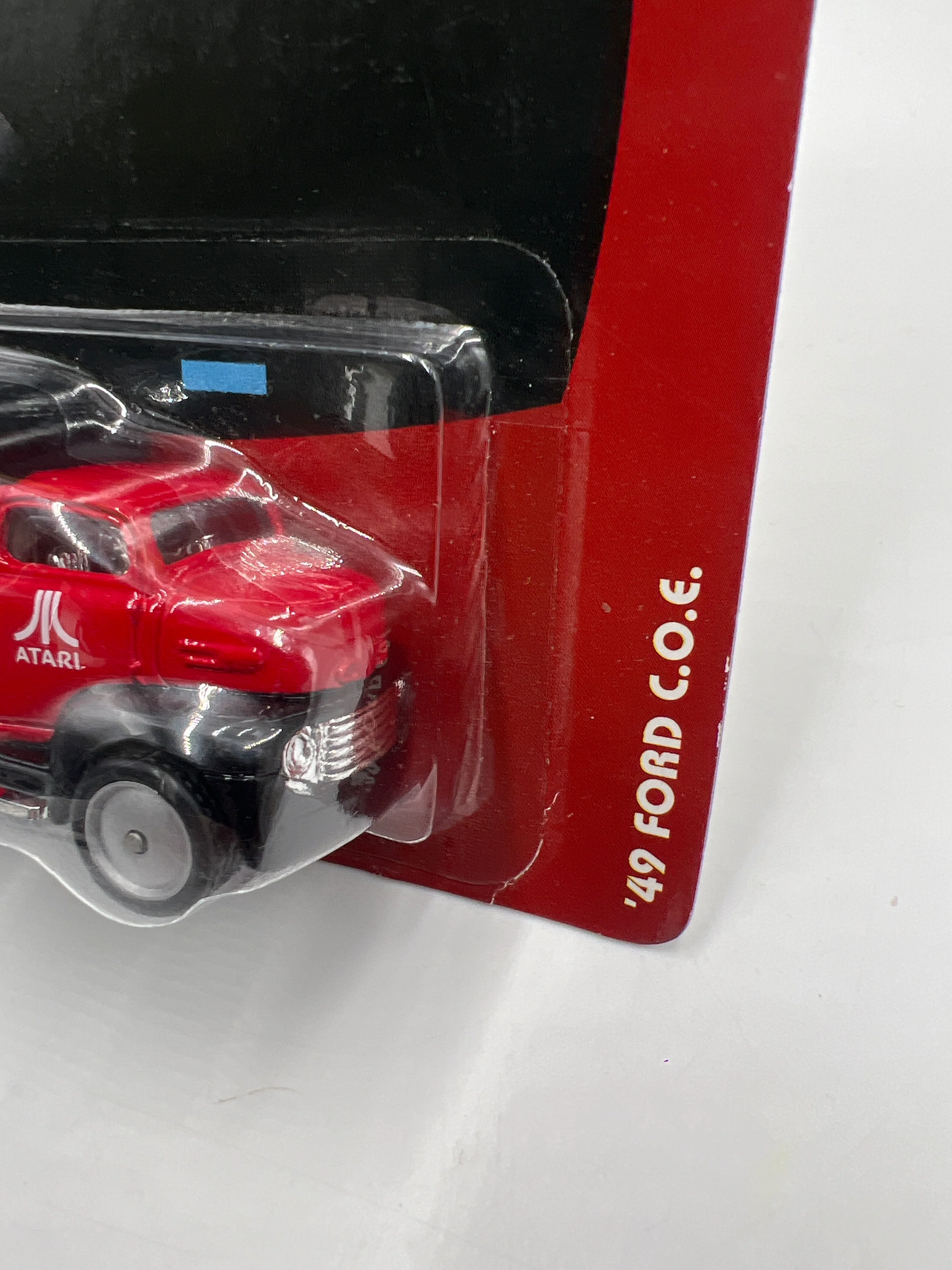 Hot Wheels Pop Culture Atari Breakout 49 Ford C.O.E 263i - Image 4