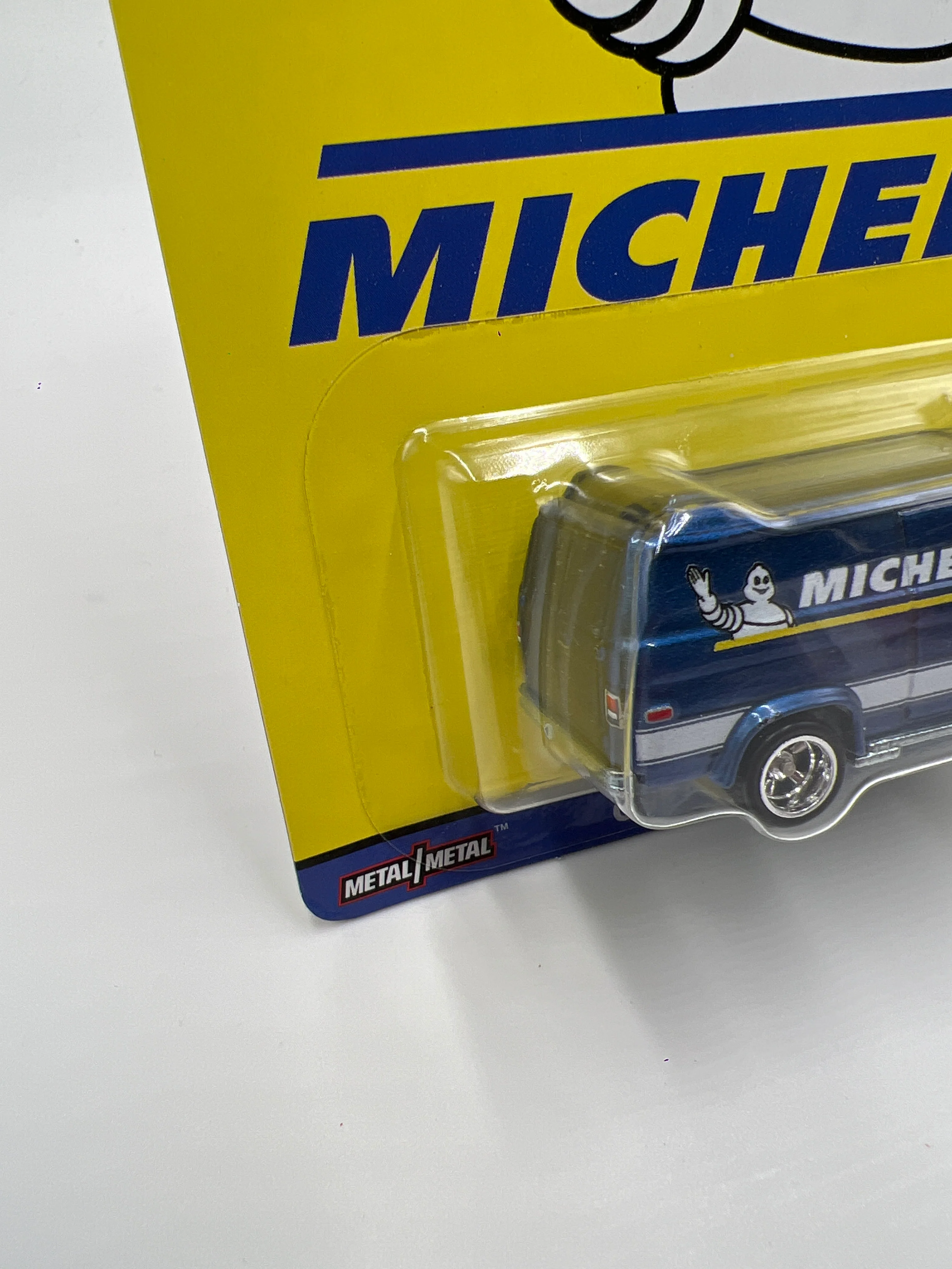 Hot Wheels Pop Culture Premium #5 Michelin Custom GMC Panel Van Blue 257H - Image 4