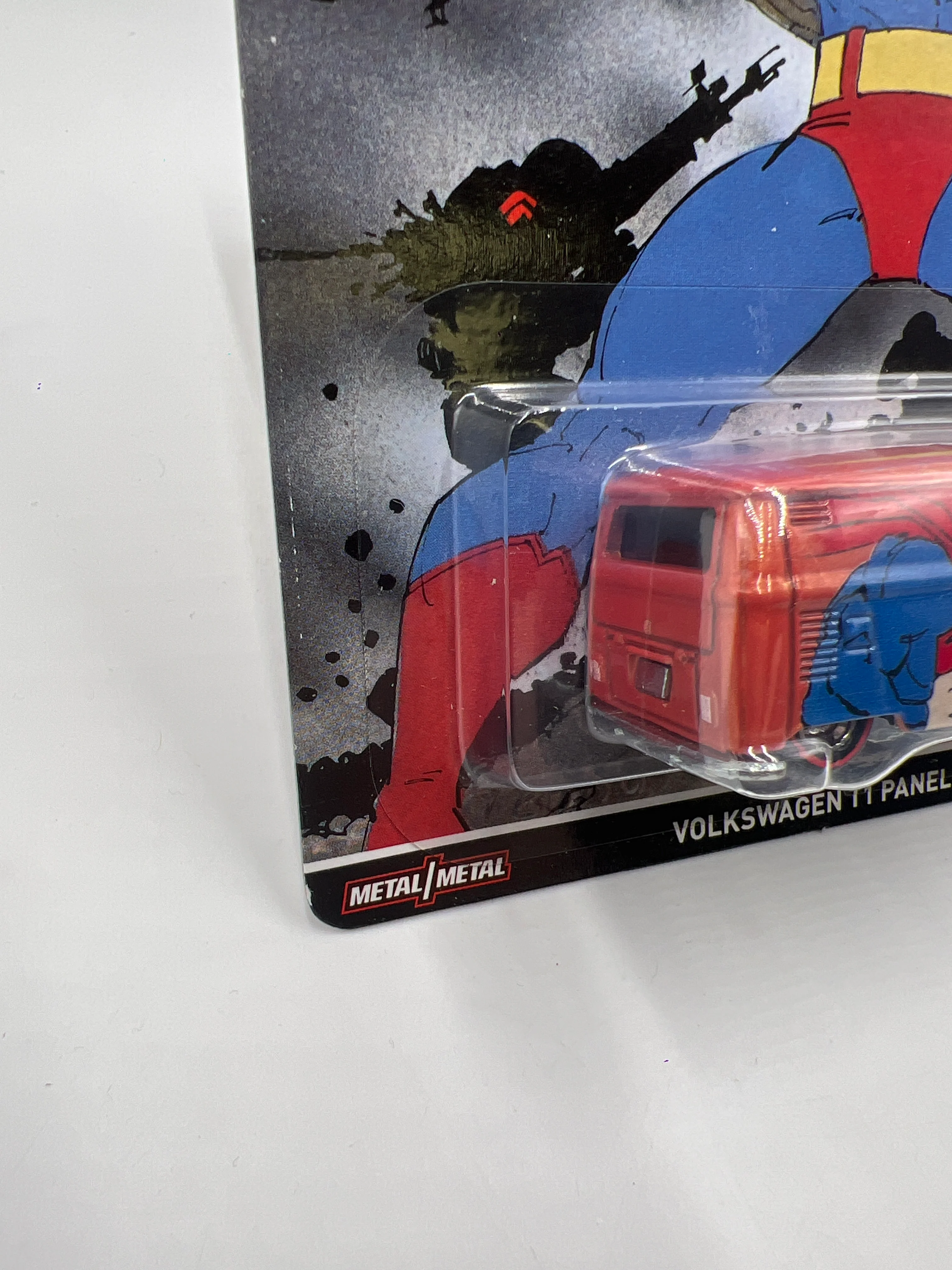 Hot Wheels Pop Culture DC Comics Volkswagen T1 Panel 270F - Image 5