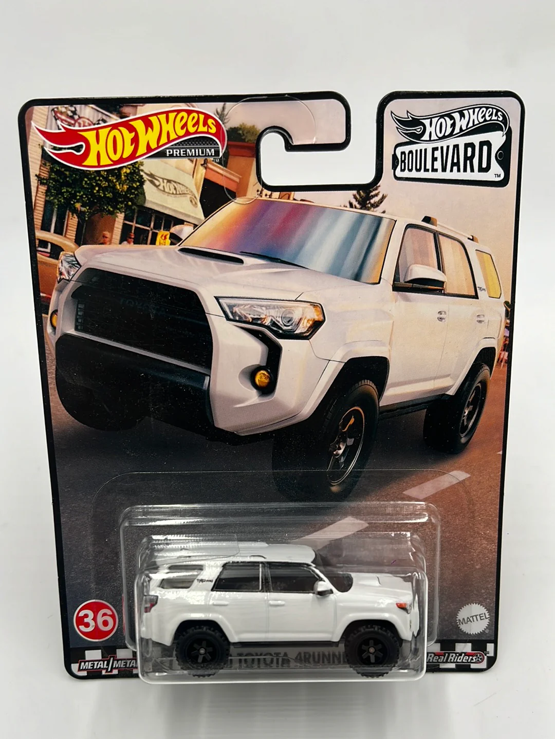 Hot Wheels Premium Boulevard #36 18 Toyota 4Runner White 260E - Image 2