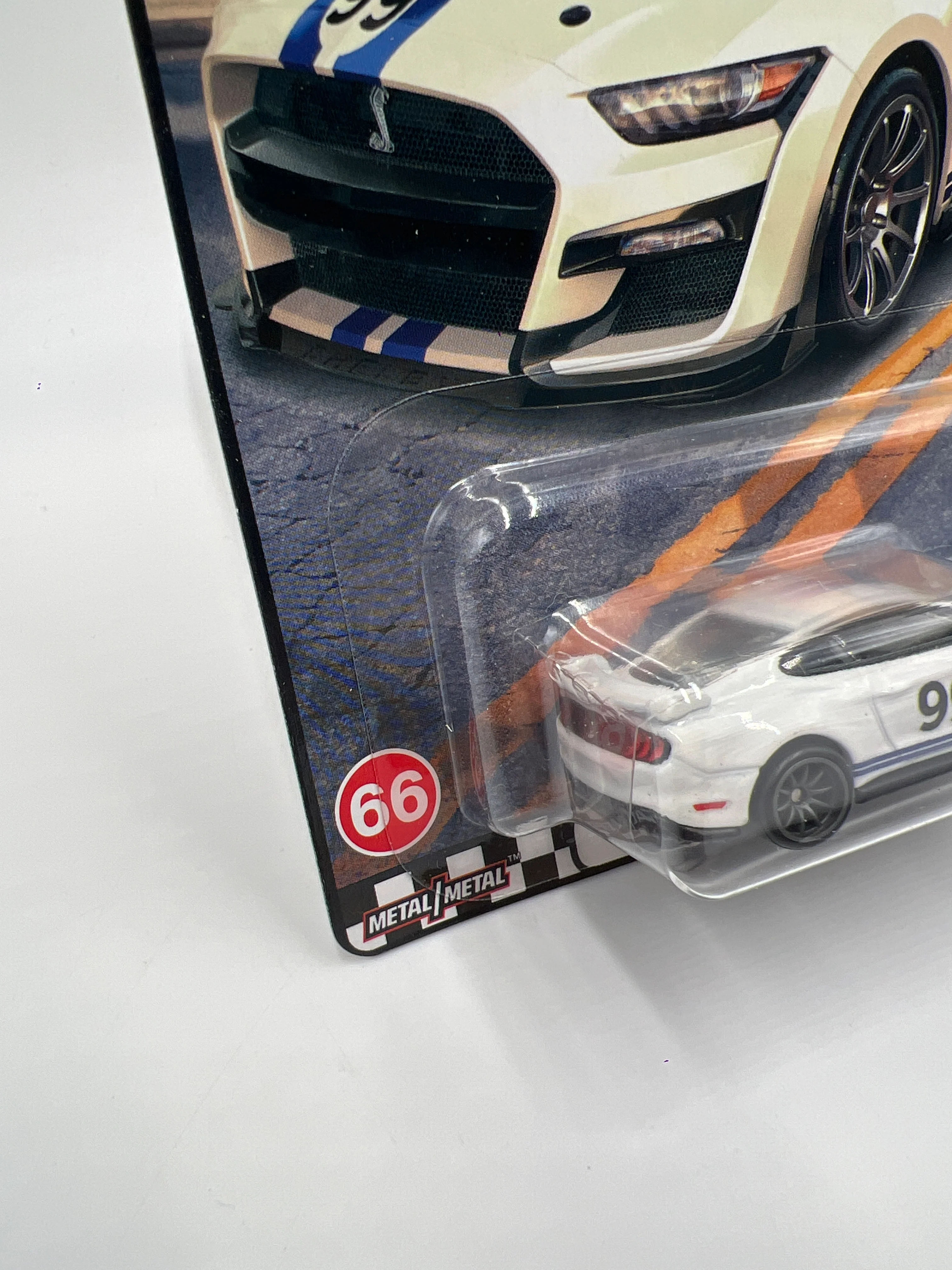 Hot Wheels Premium Boulevard #66 20 Ford Shelby GT500 White 261B - Image 4
