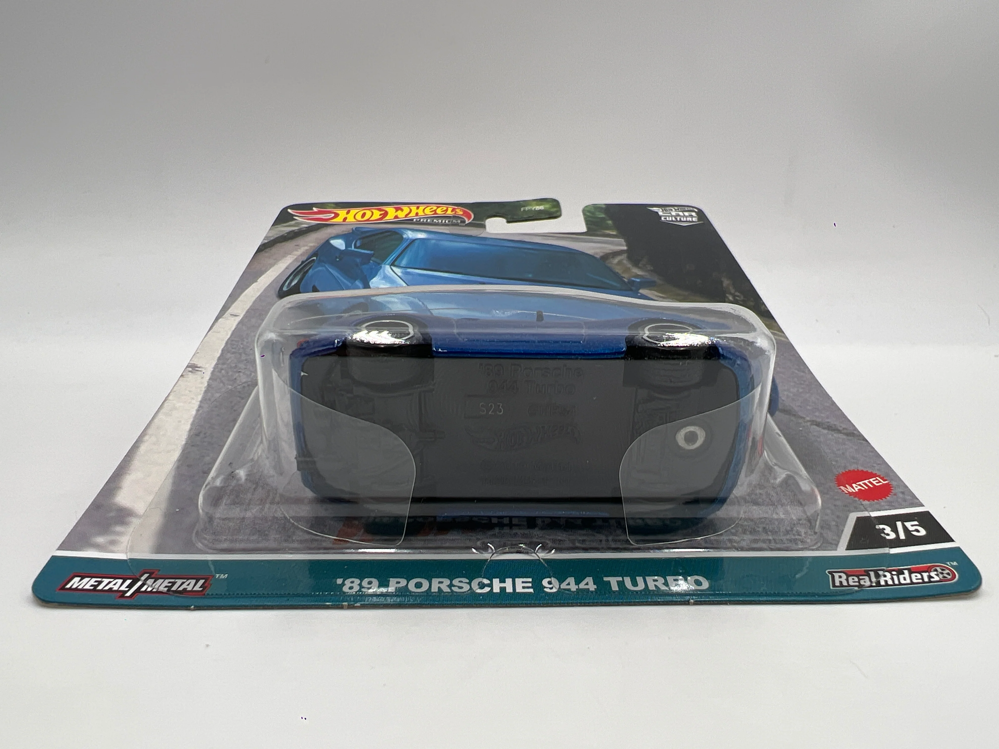 Hot Wheels Premium Canyon Warriors #3 89 Porsche 944 Turbo Blue 258C - Image 5