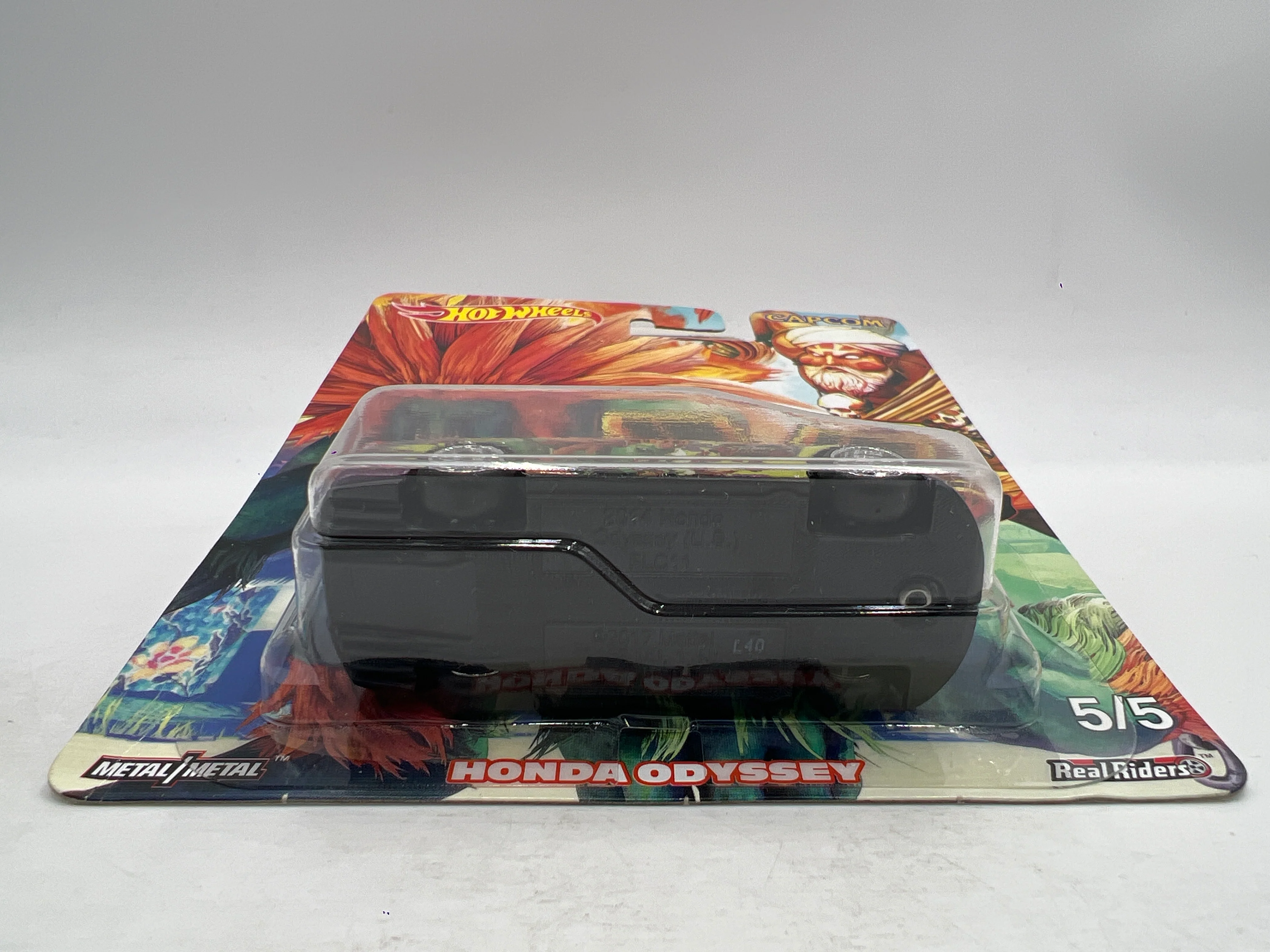 Hot Wheels Premium Capcom Street Fighter #5 Honda Odyssey Purple W/Protector 2 - Image 5