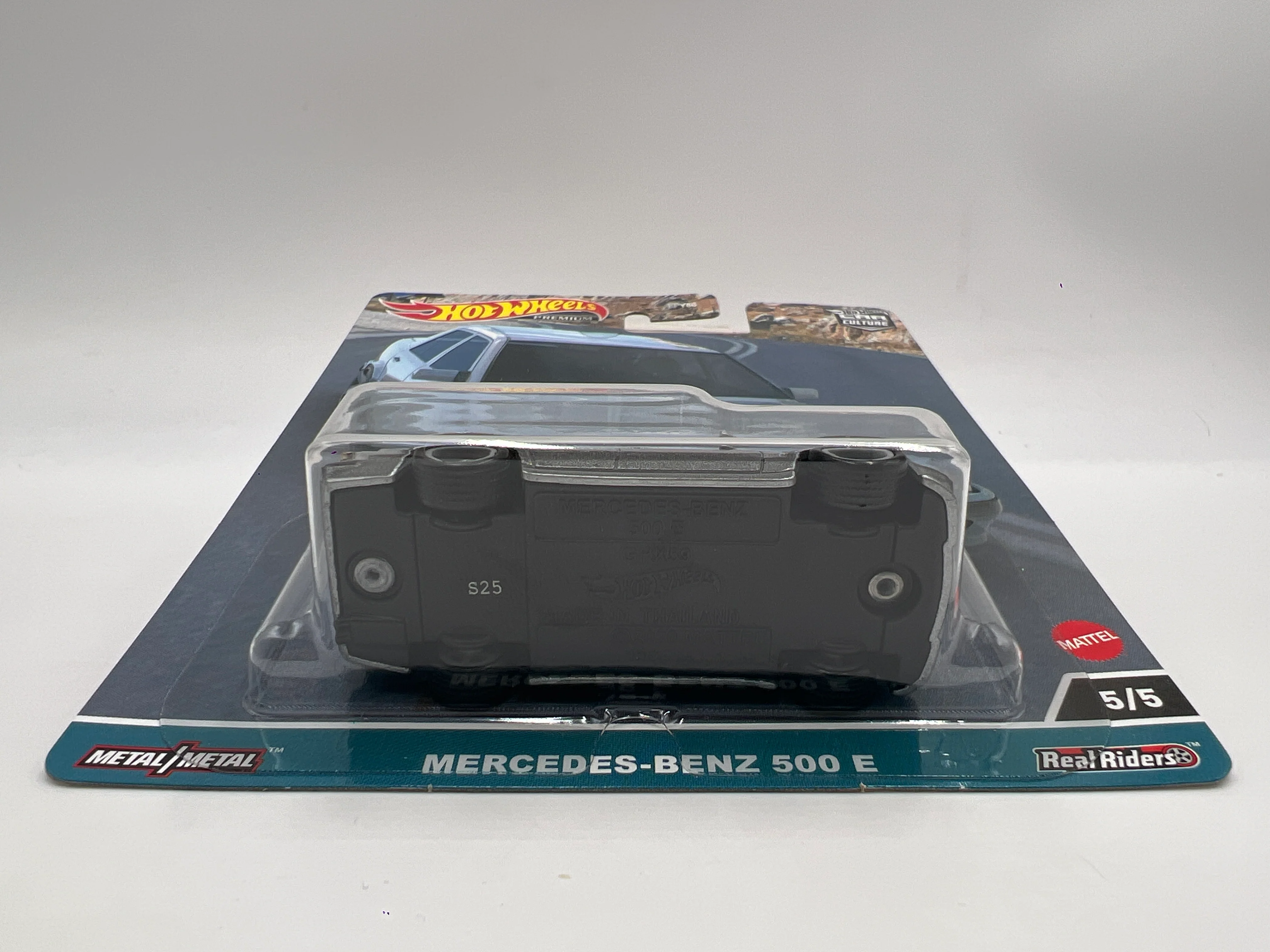 Hot Wheels Premium Canyon Warriors #5 Mercedes-Benz 500 E Silver 255C - Image 5