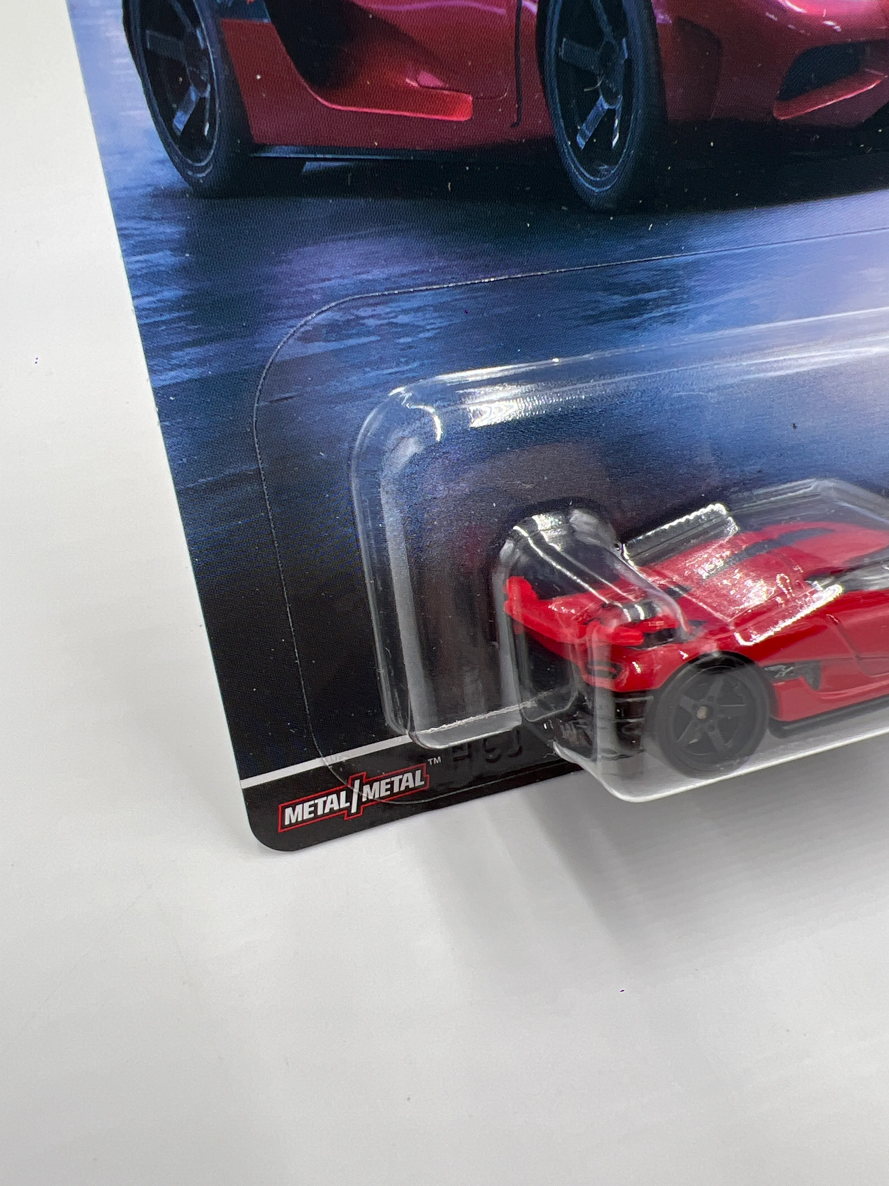 Hot Wheels Premium Exotic Envy #3 Koenigsegg Agera R Red 244C - Image 4