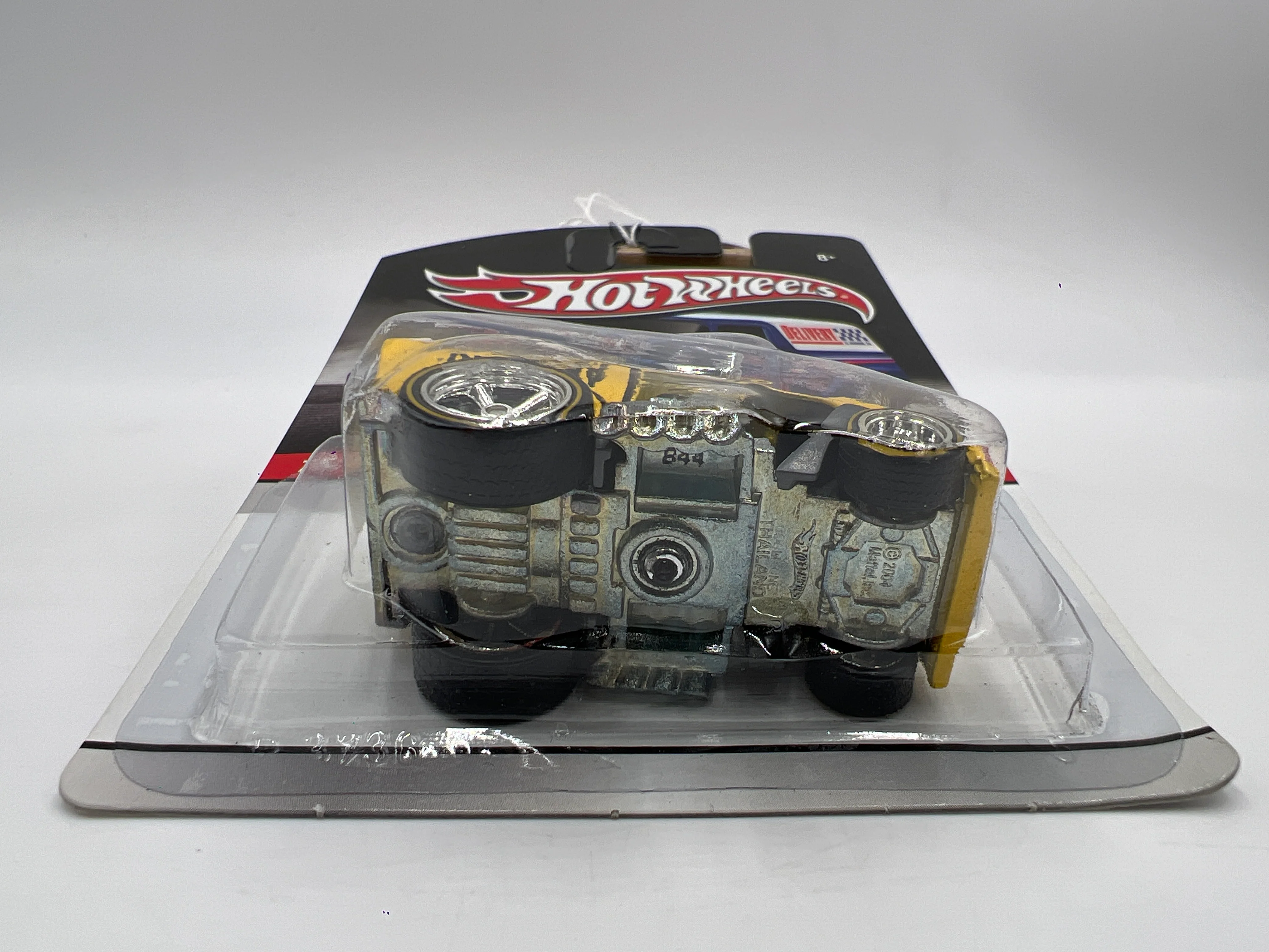 Hot Wheels Premium Delivery Series #16 Cool One Mooneyes Yellow - Image 6