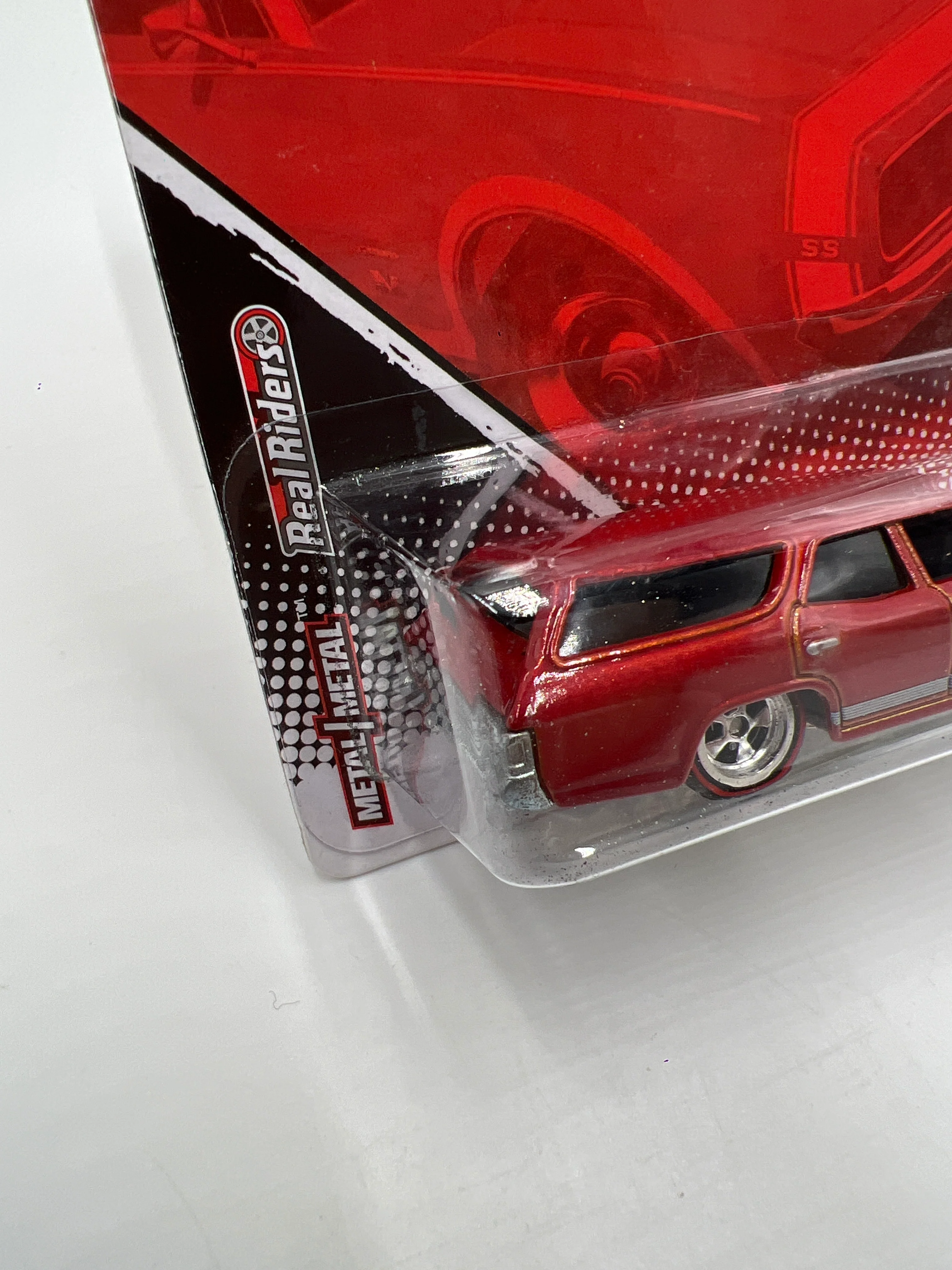 Hot Wheels Premium Garage GM Series #4 70 Chevelle SS Wagon Red - Image 5