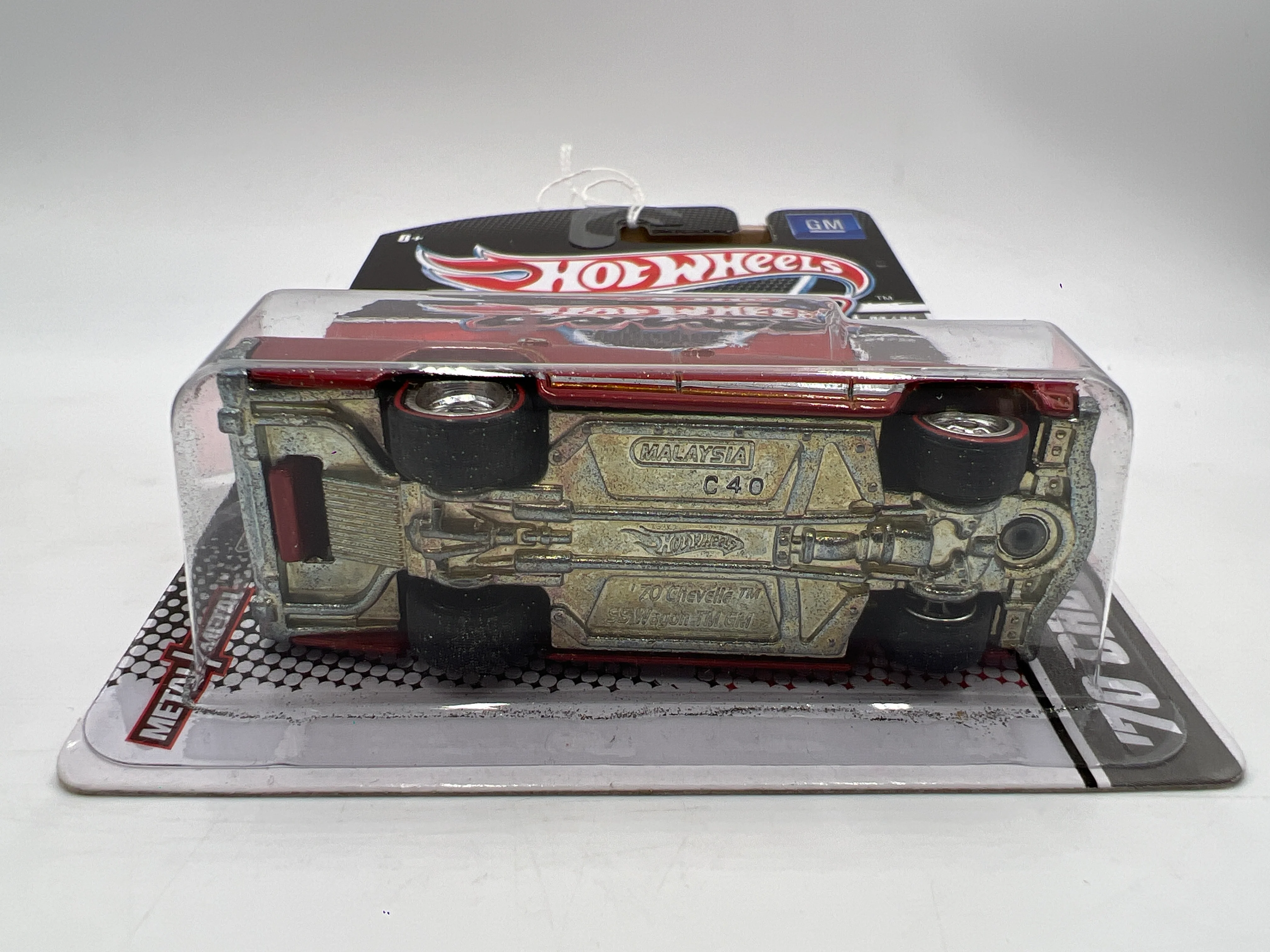 Hot Wheels Premium Garage GM Series #4 70 Chevelle SS Wagon Red - Image 6