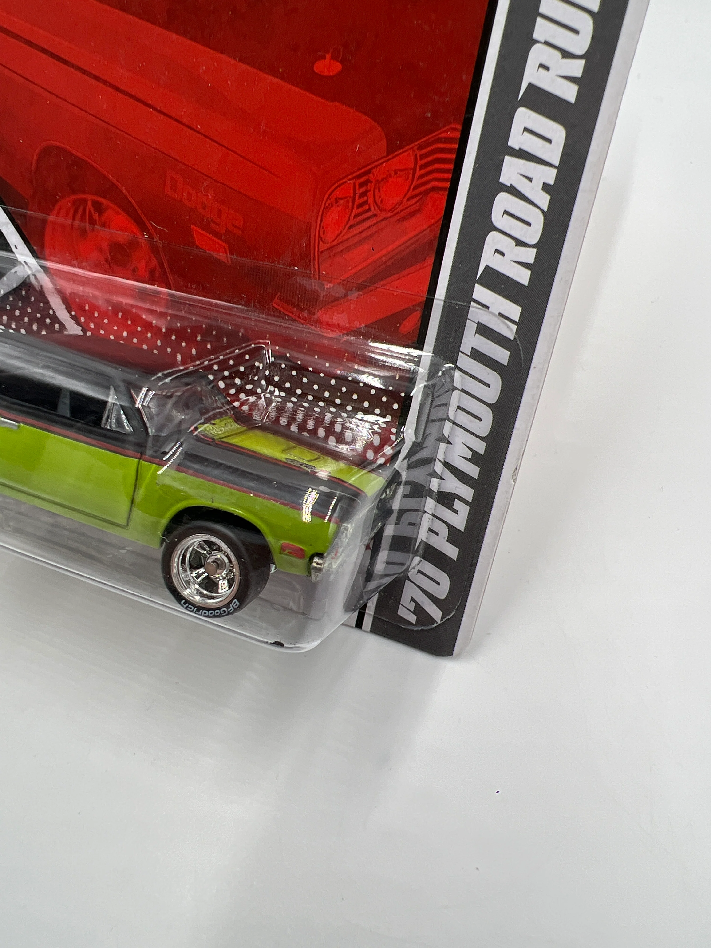 Hot Wheels Premium Garage Mopar Series #15 70 Plymouth Road Runner Green/Black - Image 4