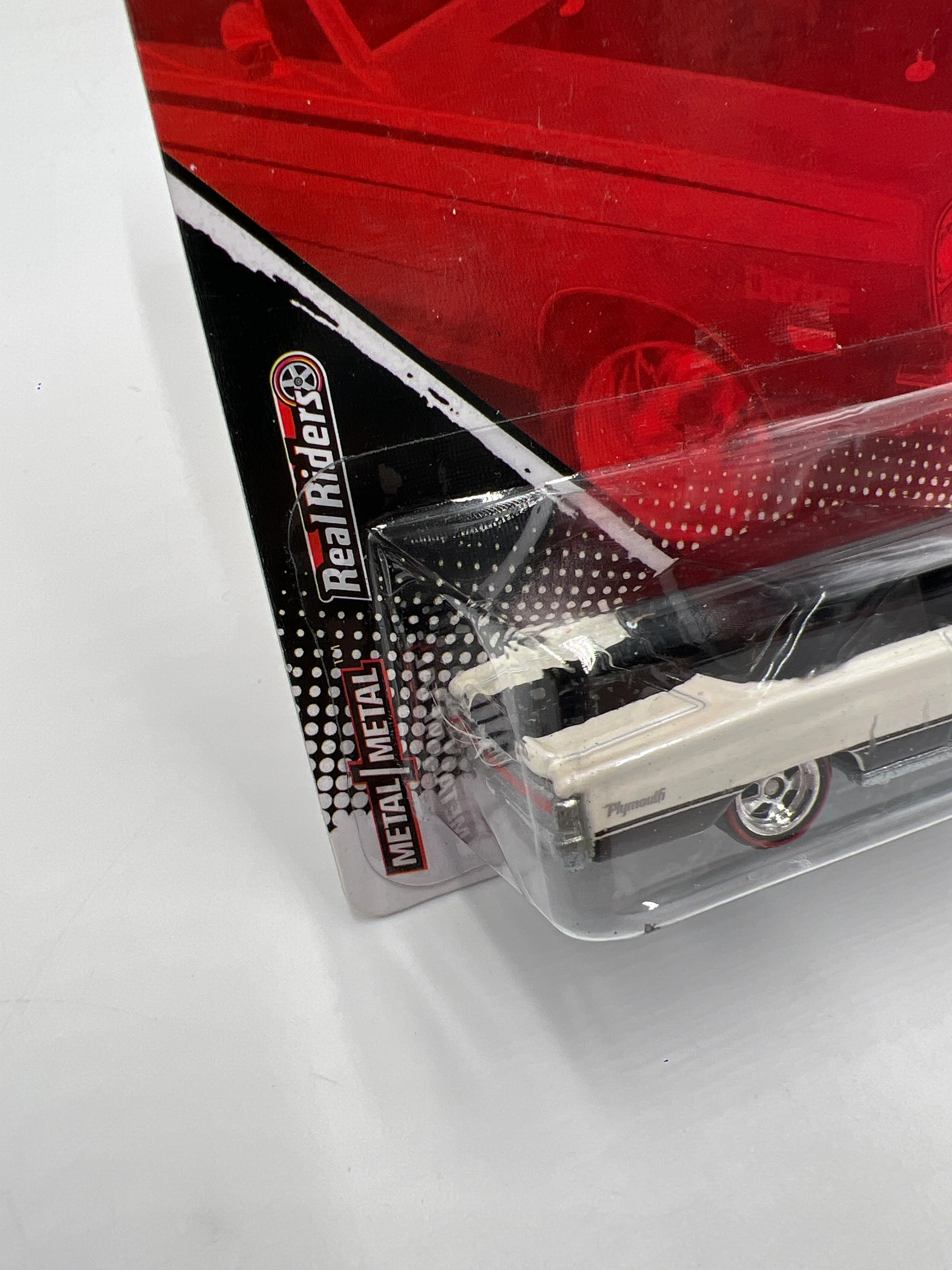 Hot Wheels Premium Garage Series #10 70 Buick GSX White - Image 5