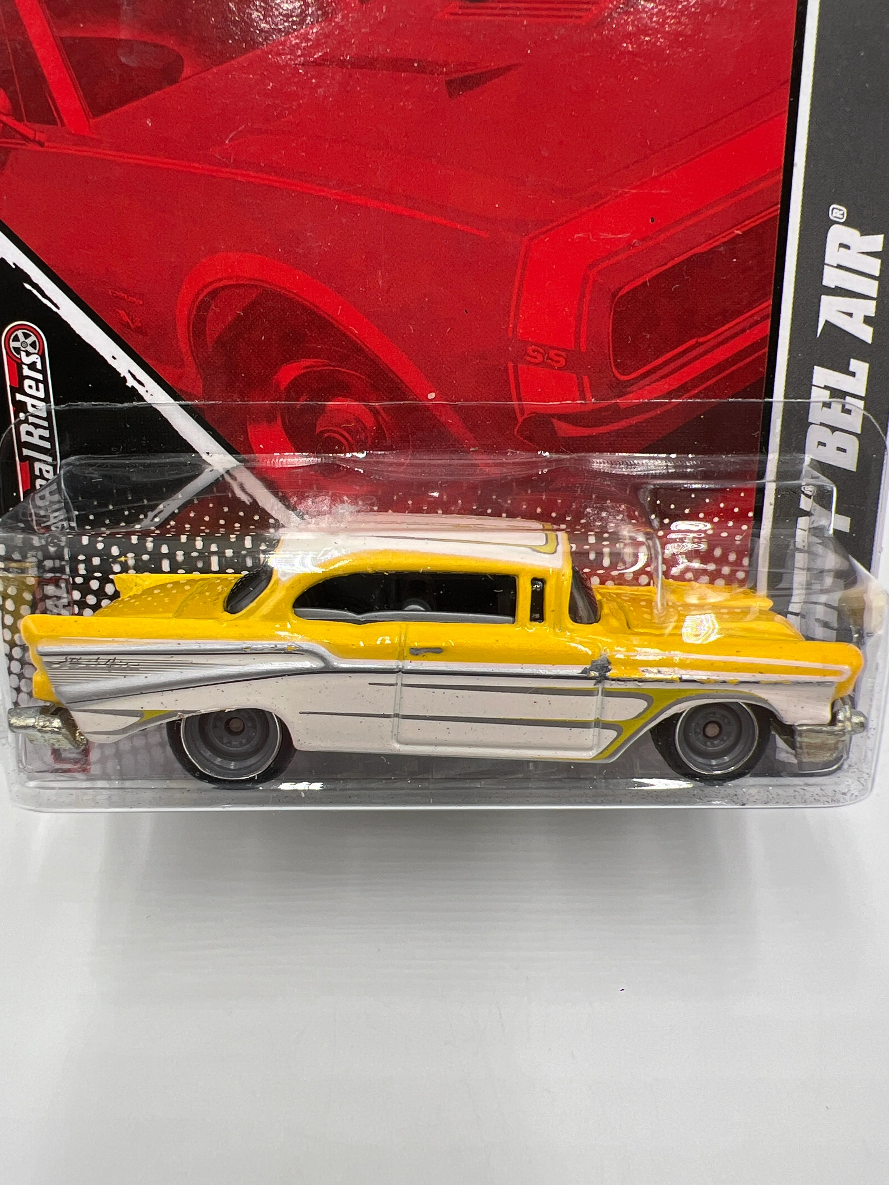 Hot Wheels Premium Garage Series #6 57 Chevy Bel Air Yellow/White - Image 3