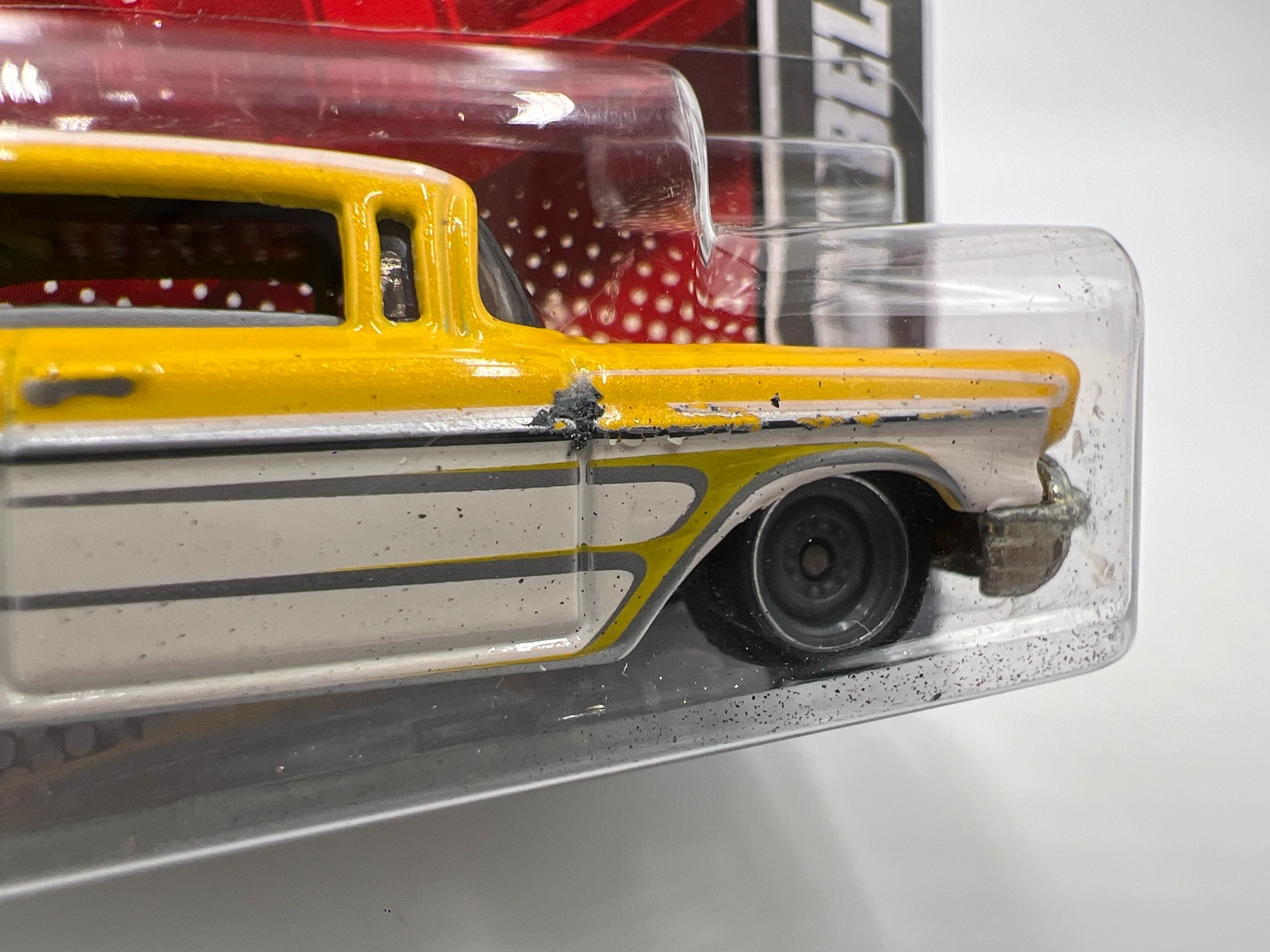 Hot Wheels Premium Garage Series #6 57 Chevy Bel Air Yellow/White - Image 4