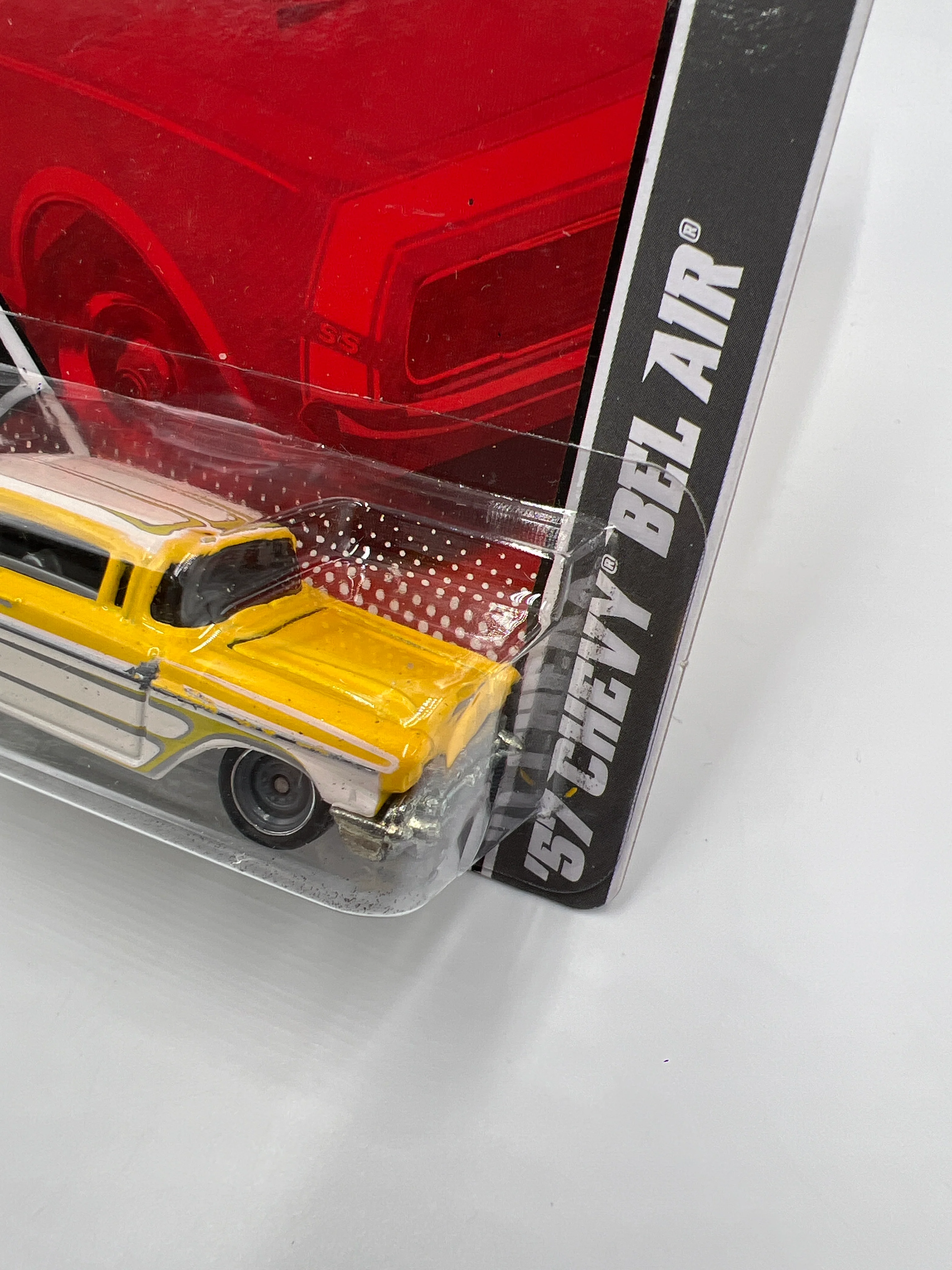 Hot Wheels Premium Garage Series #6 57 Chevy Bel Air Yellow/White - Image 5