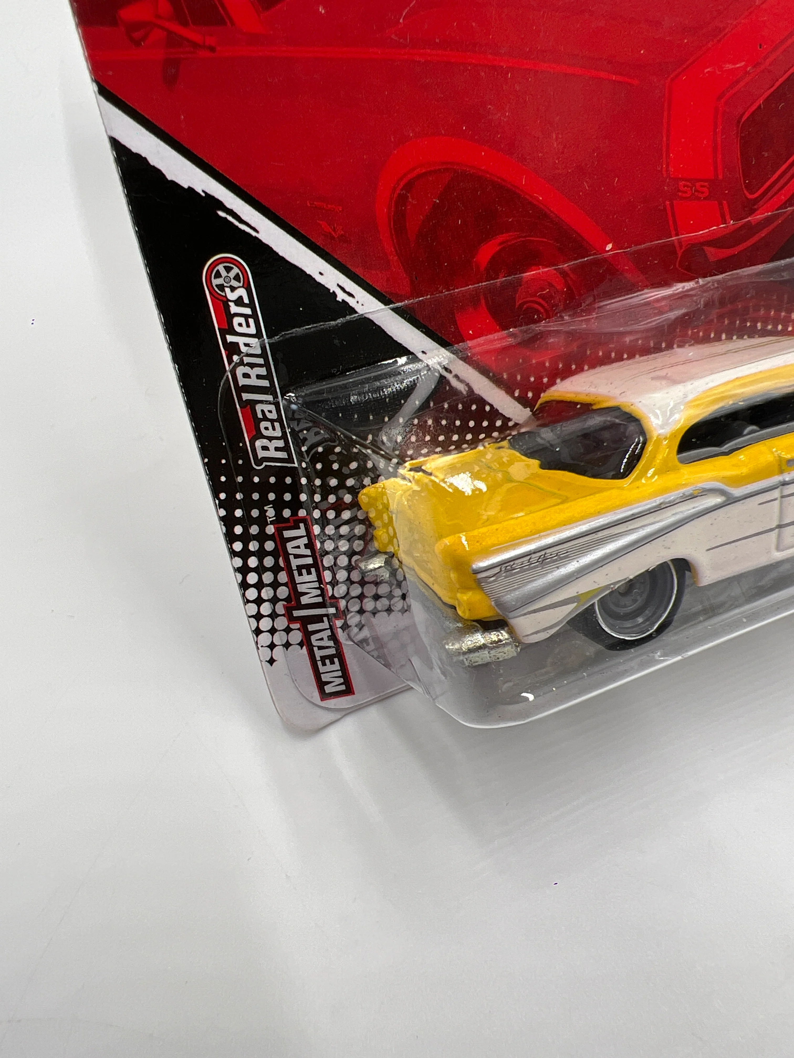 Hot Wheels Premium Garage Series #6 57 Chevy Bel Air Yellow/White - Image 6