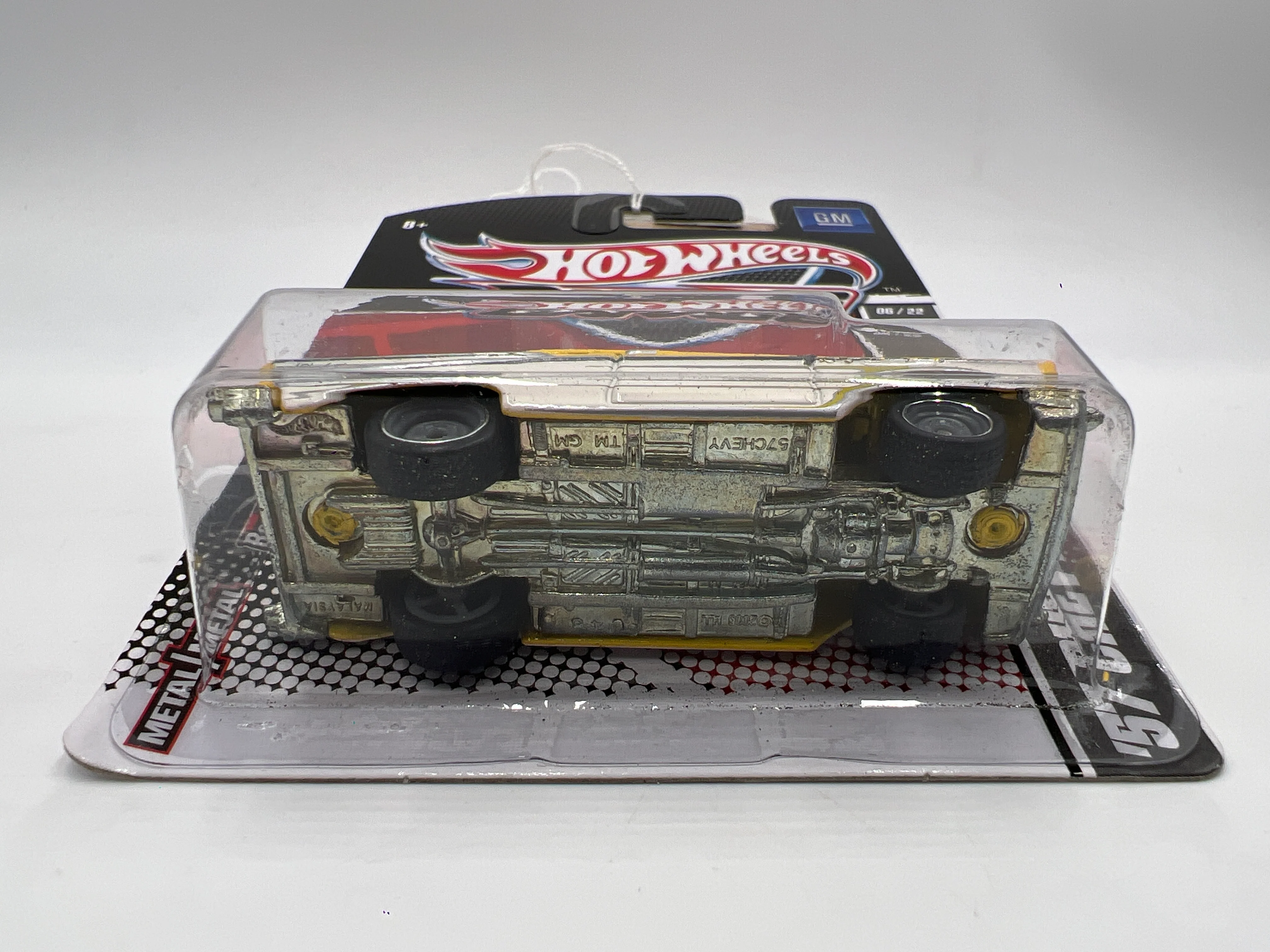 Hot Wheels Premium Garage Series #6 57 Chevy Bel Air Yellow/White - Image 7