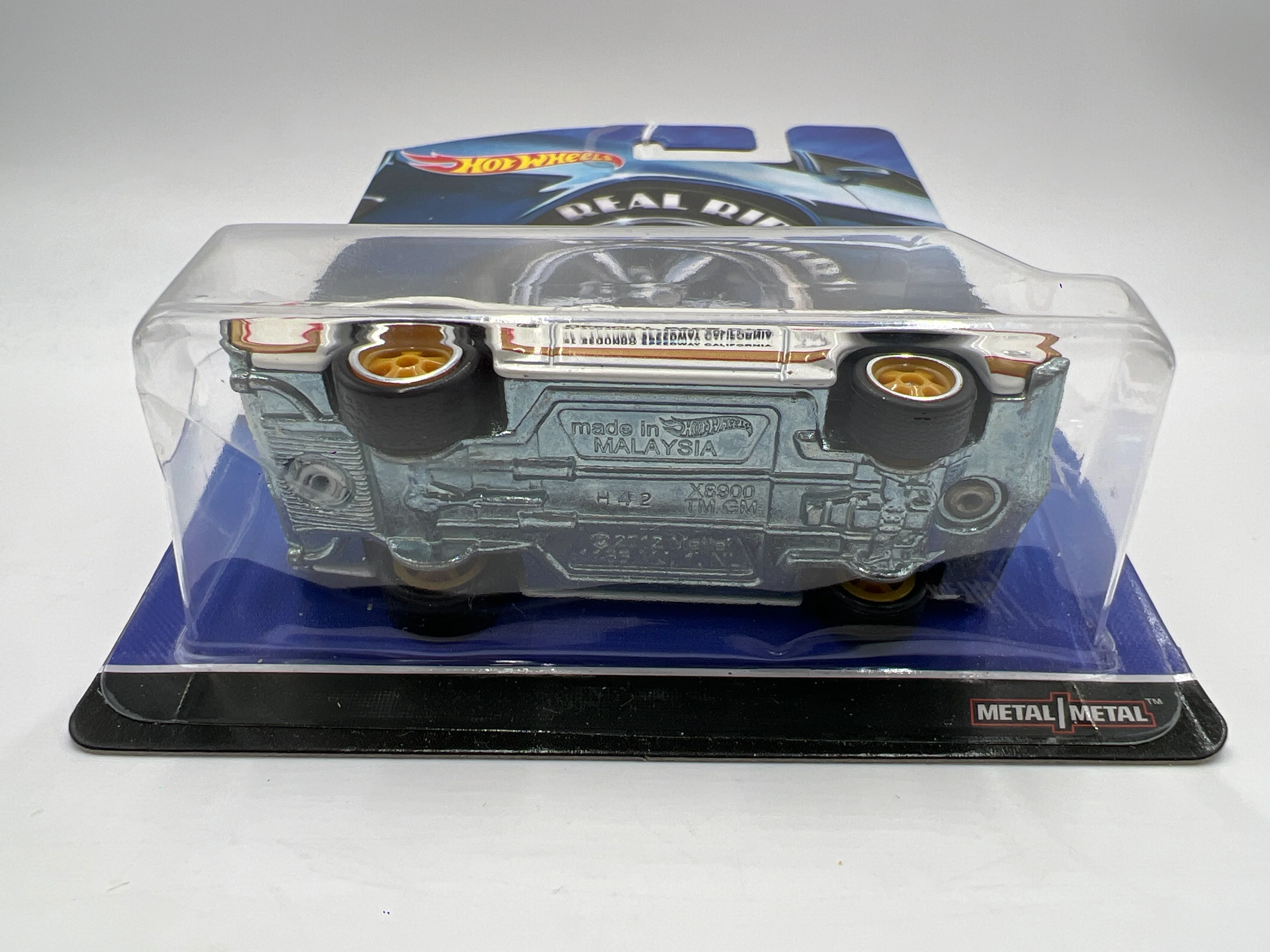 Hot Wheels Premium Heritage Real Riders #16 68 Oldsmobile Cutlass Convertible Hurst White Blister Not Perfect - Image 6
