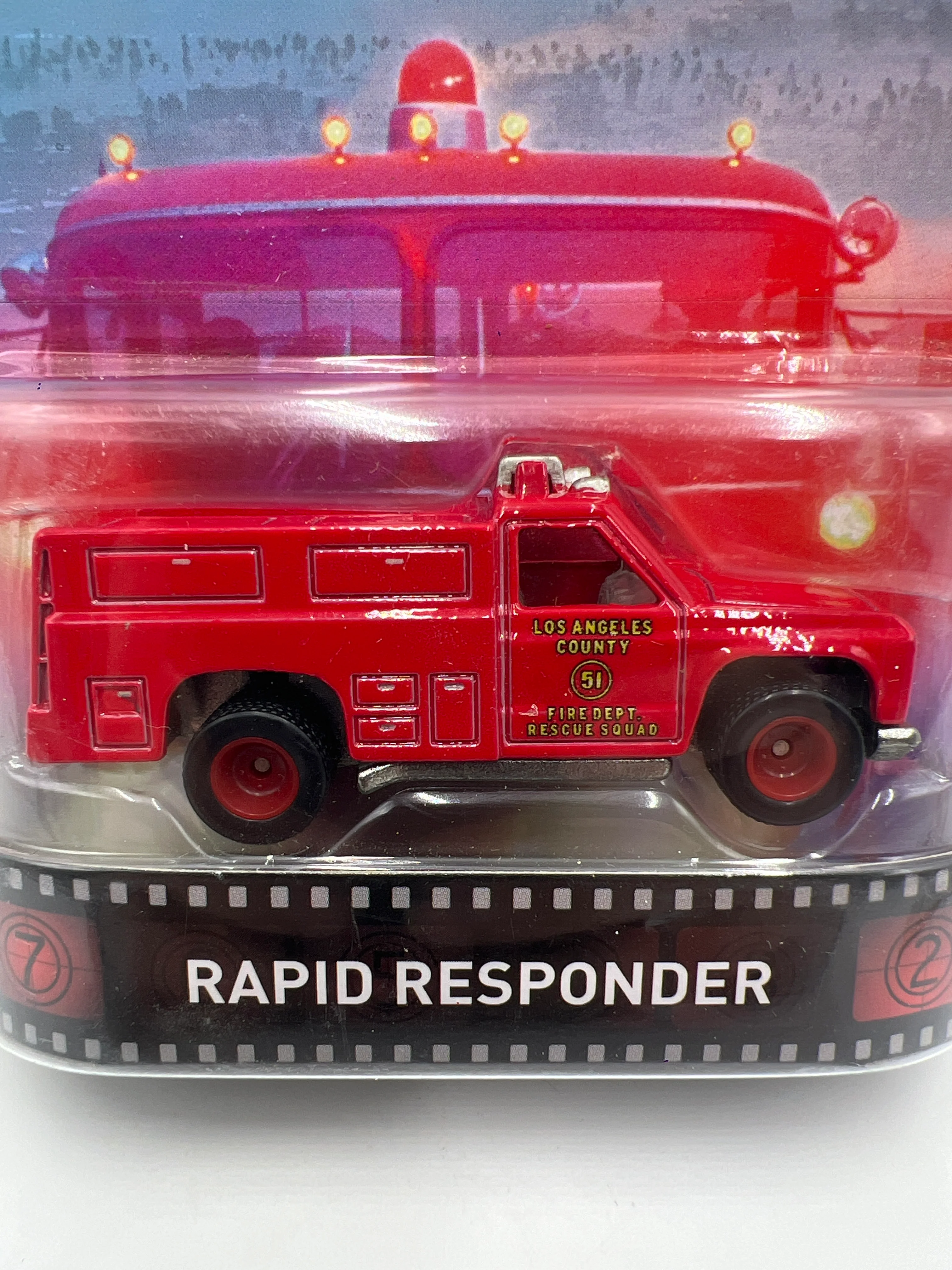 Hot Wheels Retro Entertainment Emergency! Rapid Responder Red W/Protector - Image 2