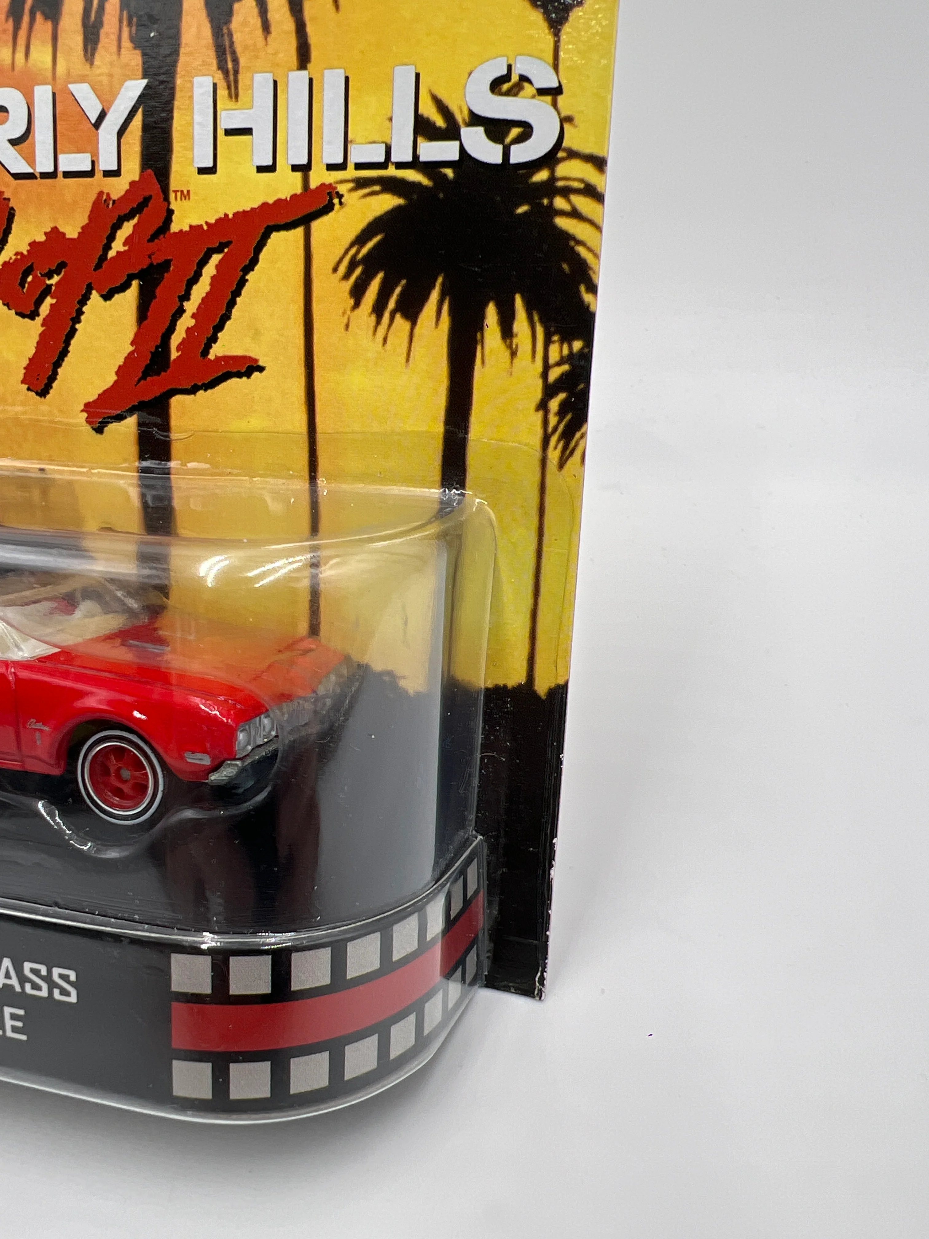 Hot Wheels Premium Retro Entertainment Beverly Hills Cop II 68 Olds Cutlass Convertible Red W/Protector - Image 3