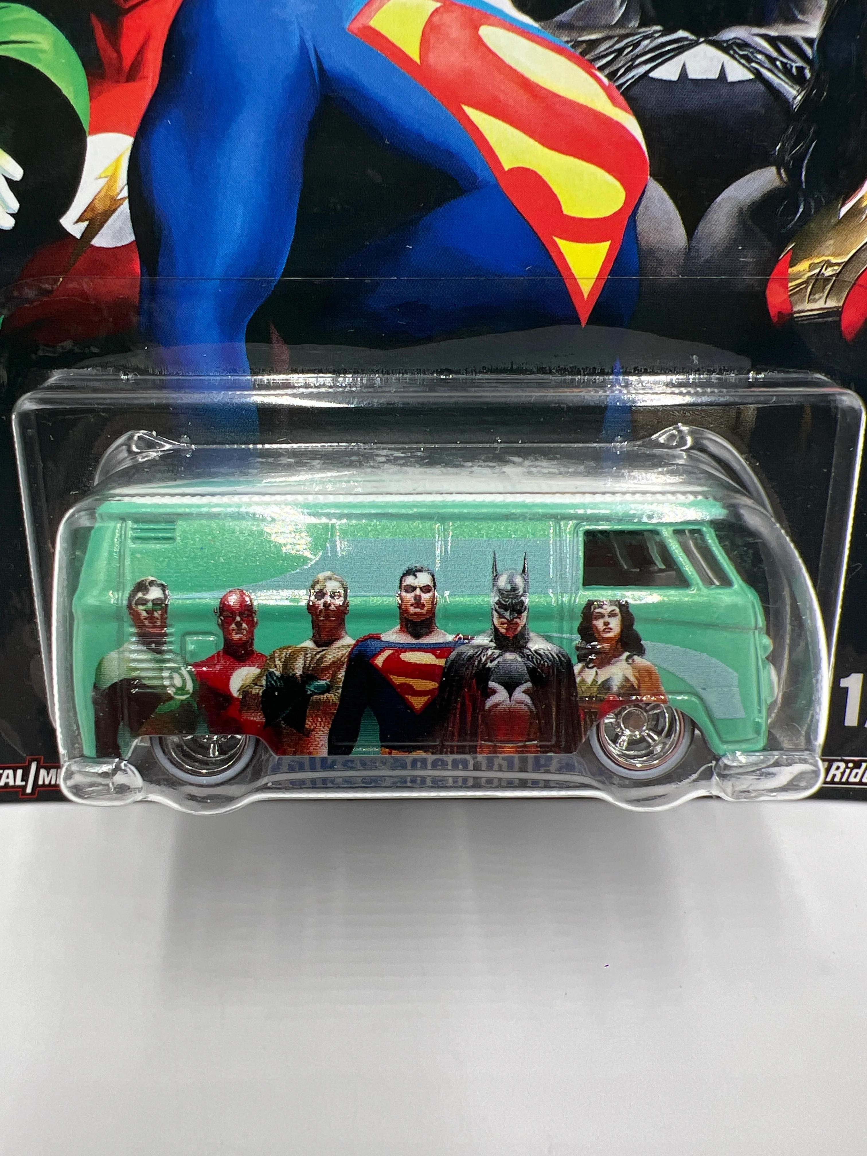 2018 Hot Wheels Premium DC Comics #1 Volkswagen T1 Panel Bus Green - Image 2