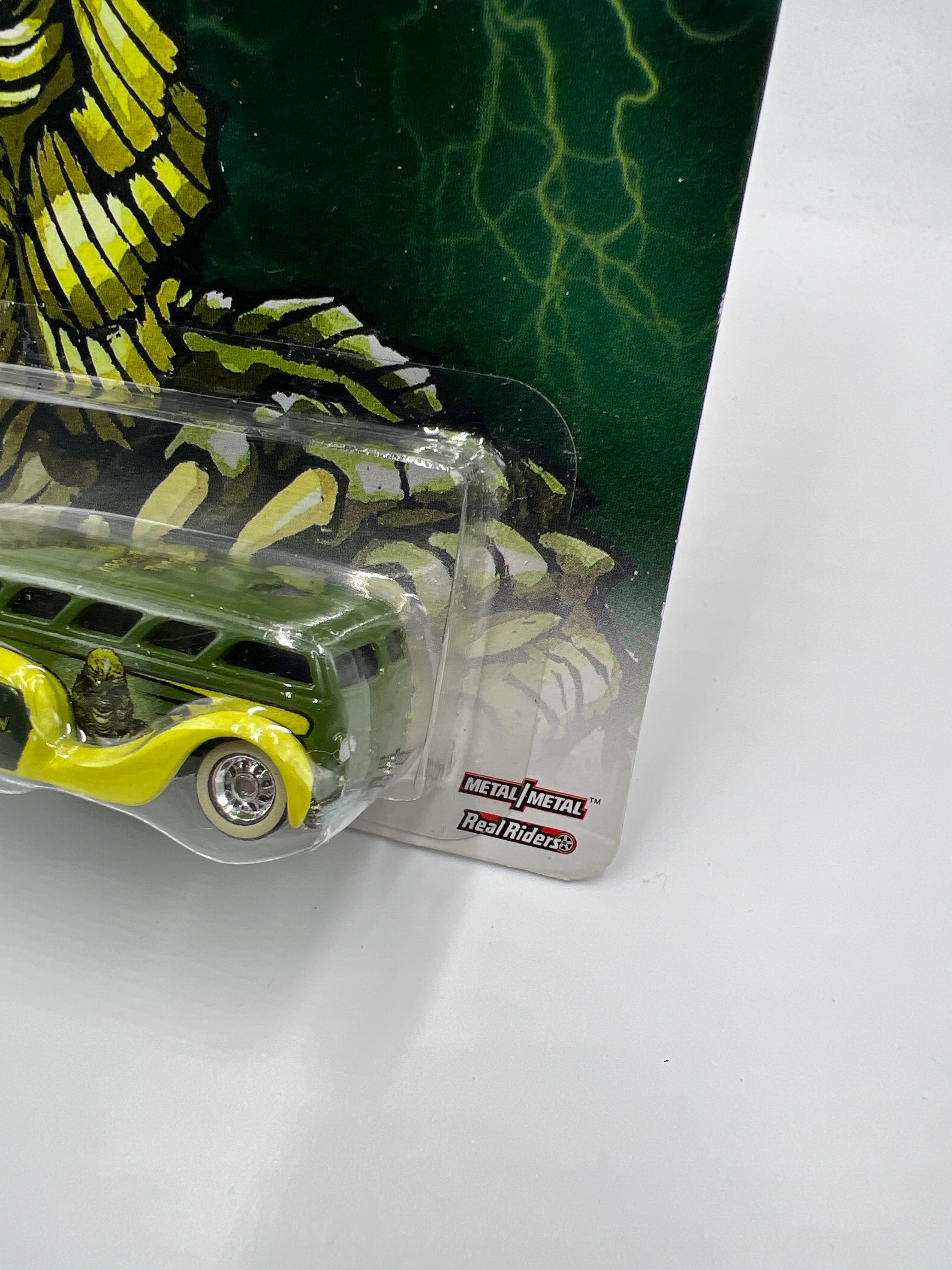 Hot Wheels Premium Universal Studios Monsters Creature From The Black Lagoon Low Flow Green 268A - Image 4