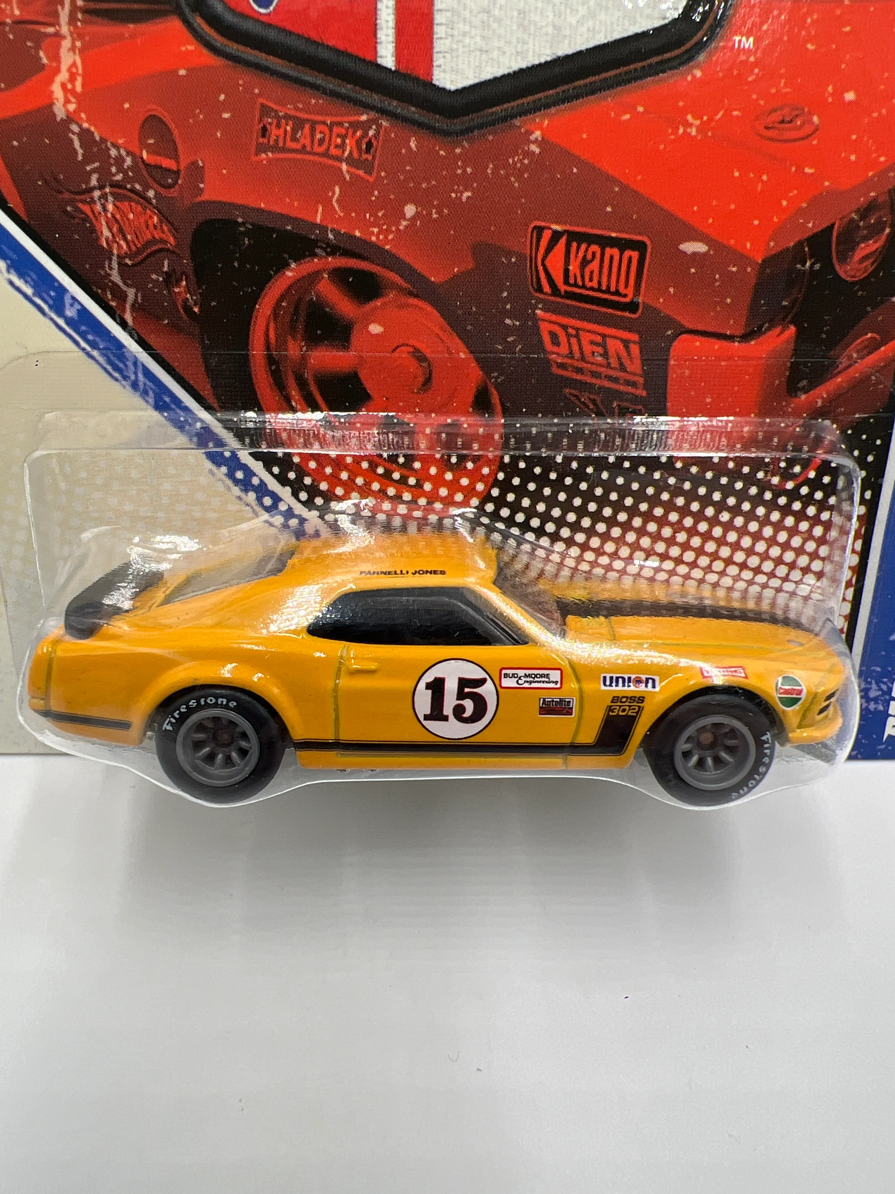 Hot Wheels Premium Vintage Racing #10 Parnelli Jones 70 Ford Mustang Boss 302 Yellow W/Protector - Image 2