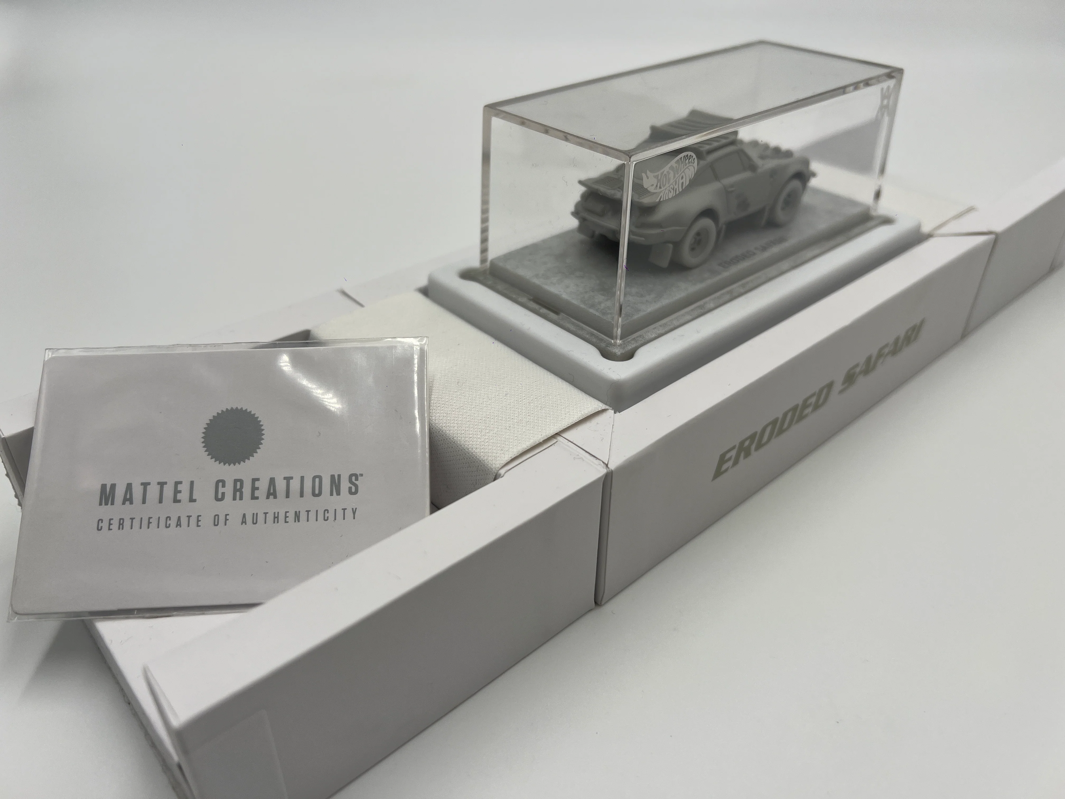 Mattel Creations Hot Wheels x Daniel Arsham Eroded 1986 Porsche 911 Safari - Image 5
