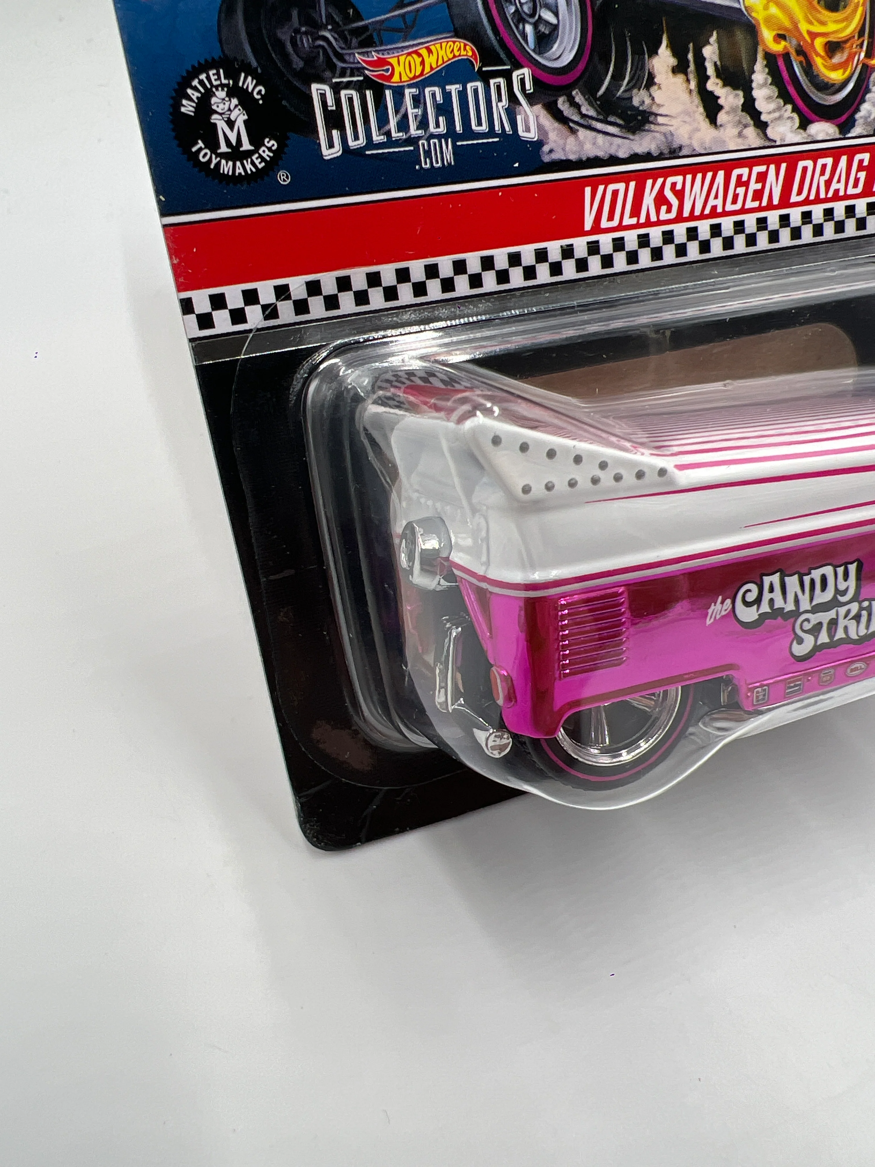 Hot Wheels RLC #19276/20000 Candy Striper Silver Logo Volkswagen Drag Bus Pink W/Protector - Image 4