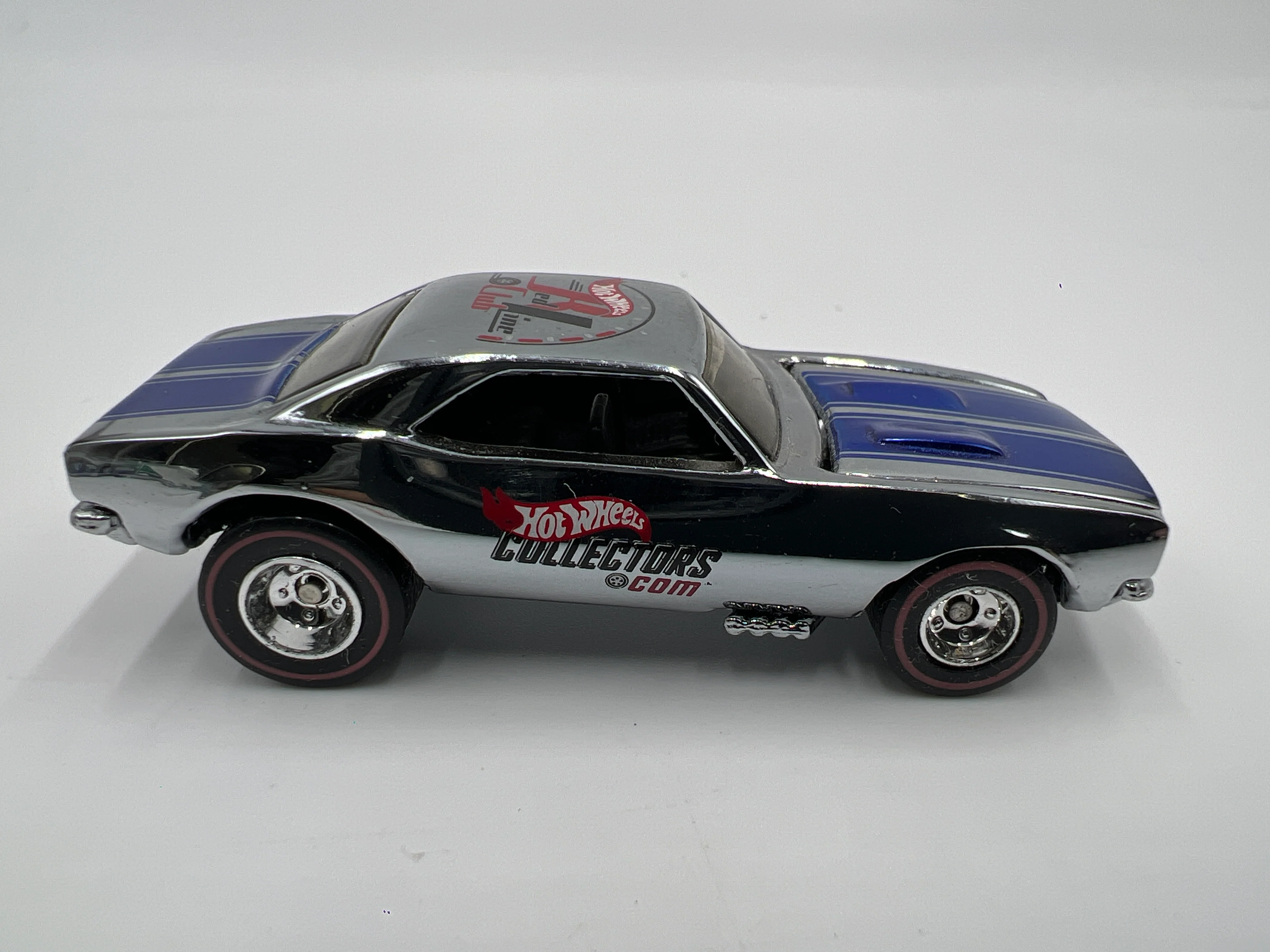 Hot Wheels RLC Membership Exclusive 1/10000 67 Camaro Chrome W/Blue Stripe Loose - Image 5