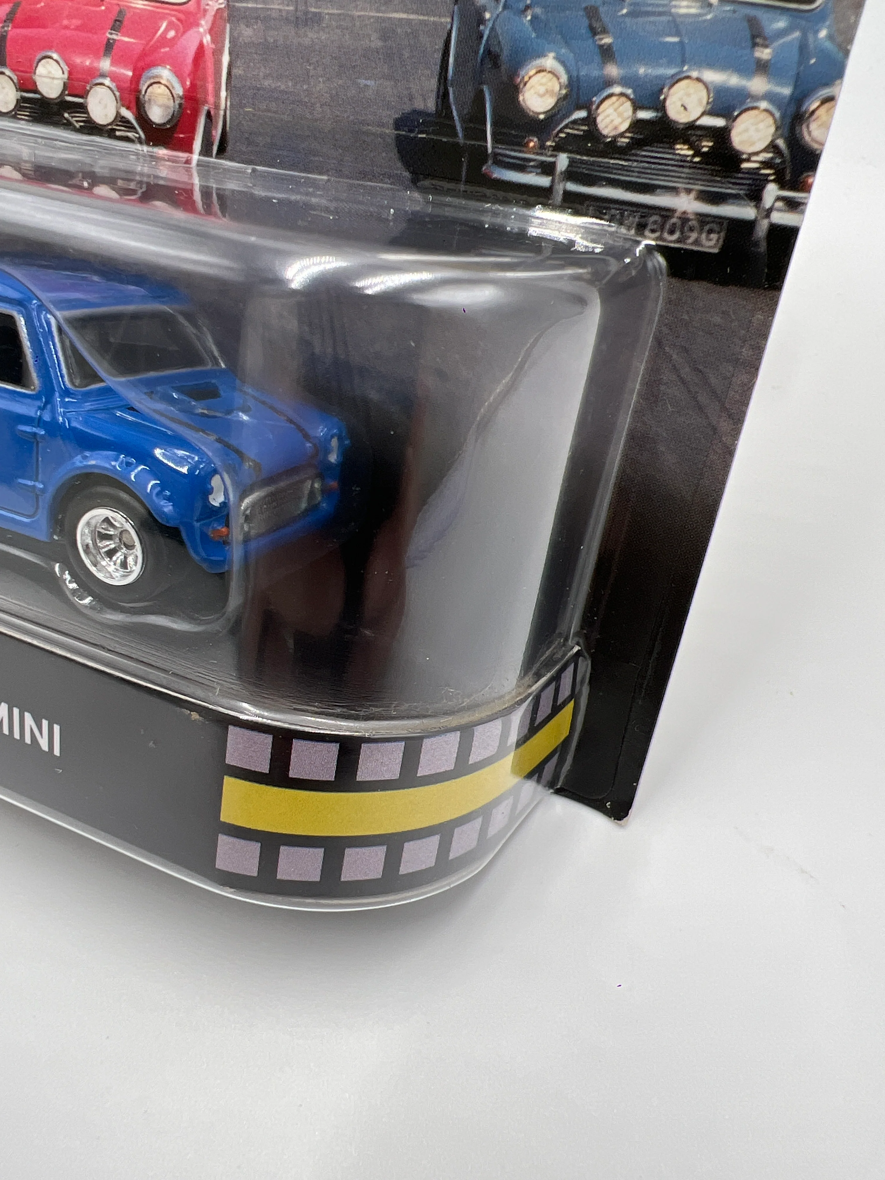 Hot Wheels Retro Entertainment The Italian Job Morris Mini Blue 243D - Image 4