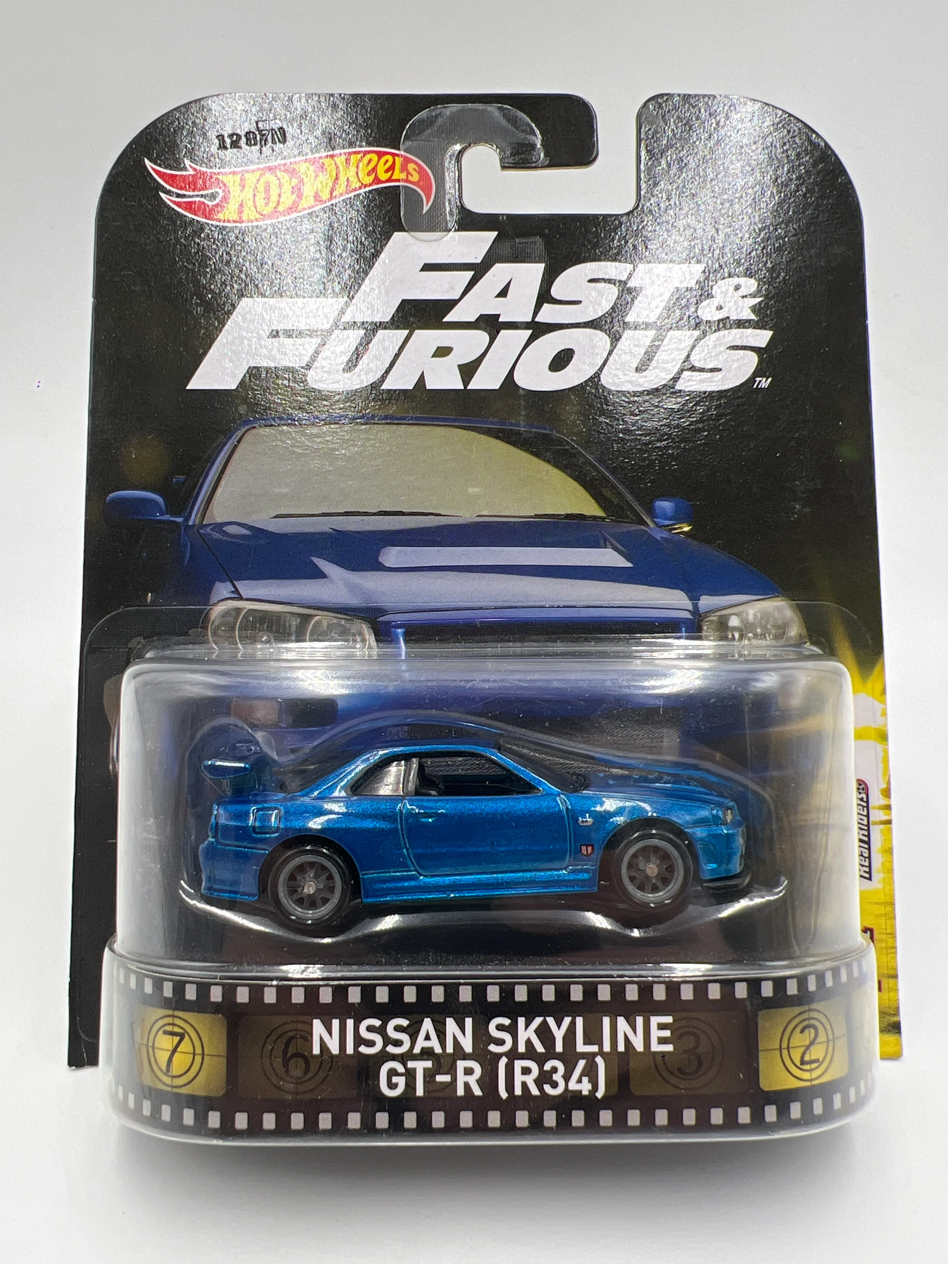Hot Wheels Retro Entertainment Fast & Furious Nissan Skyline GT-R R34 Blue W/Protector - Image 2