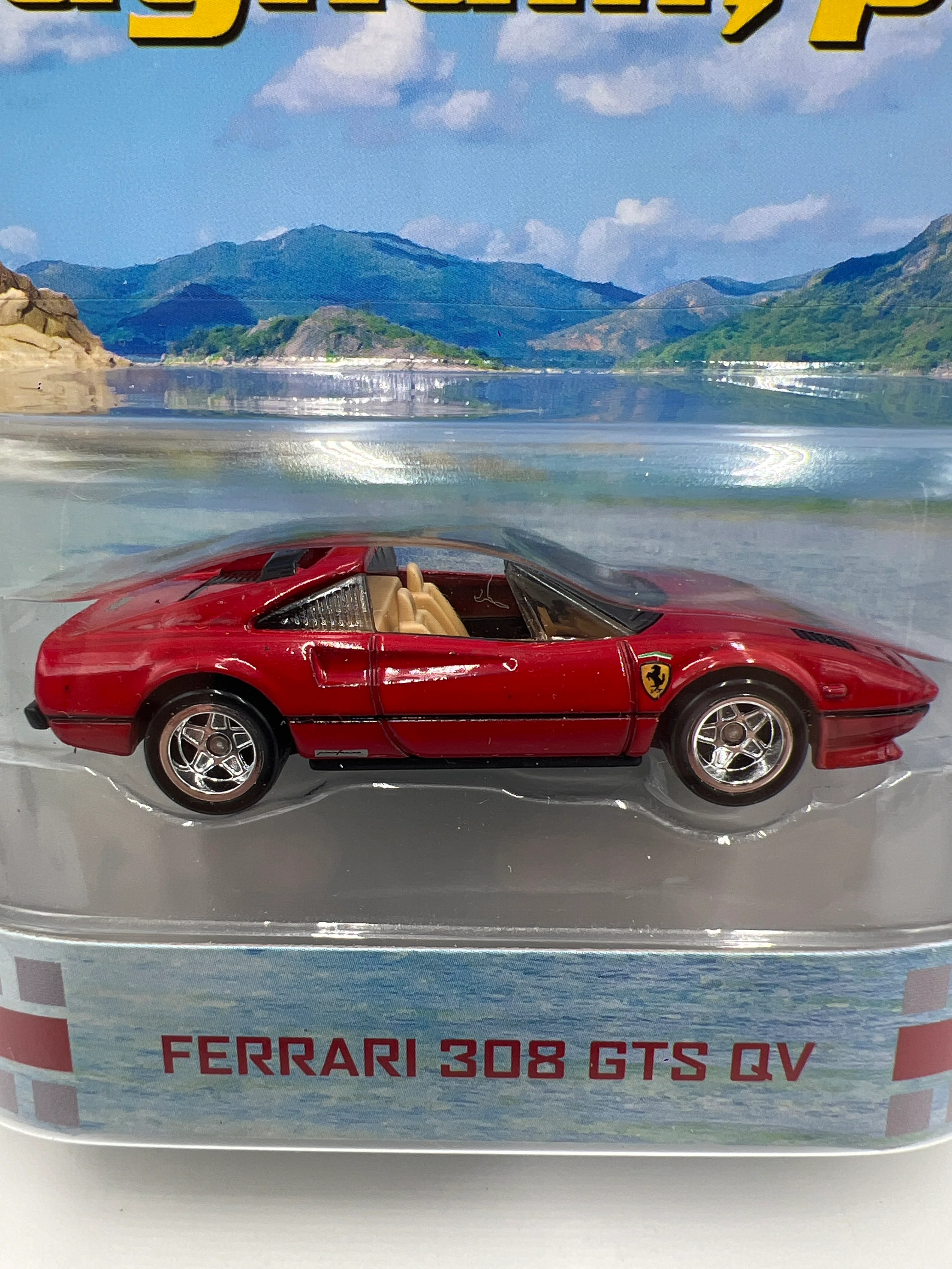Hot Wheels Premium Retro Entertainment Magnum PI Ferrari 308 GTS QV Red W/Protector - Image 2