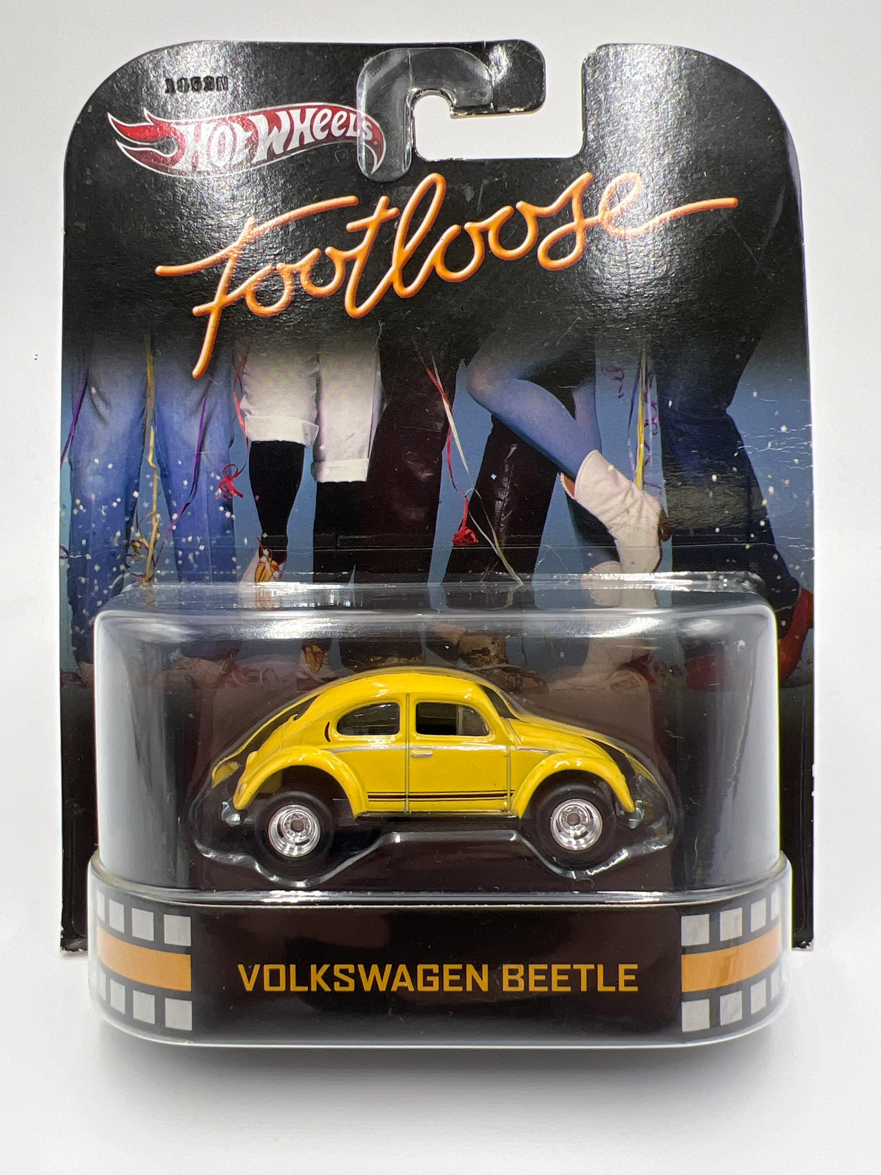 Hot Wheels Retro Entertainment Footloose Volkswagen Beetle Yellow W/Protector - Image 2