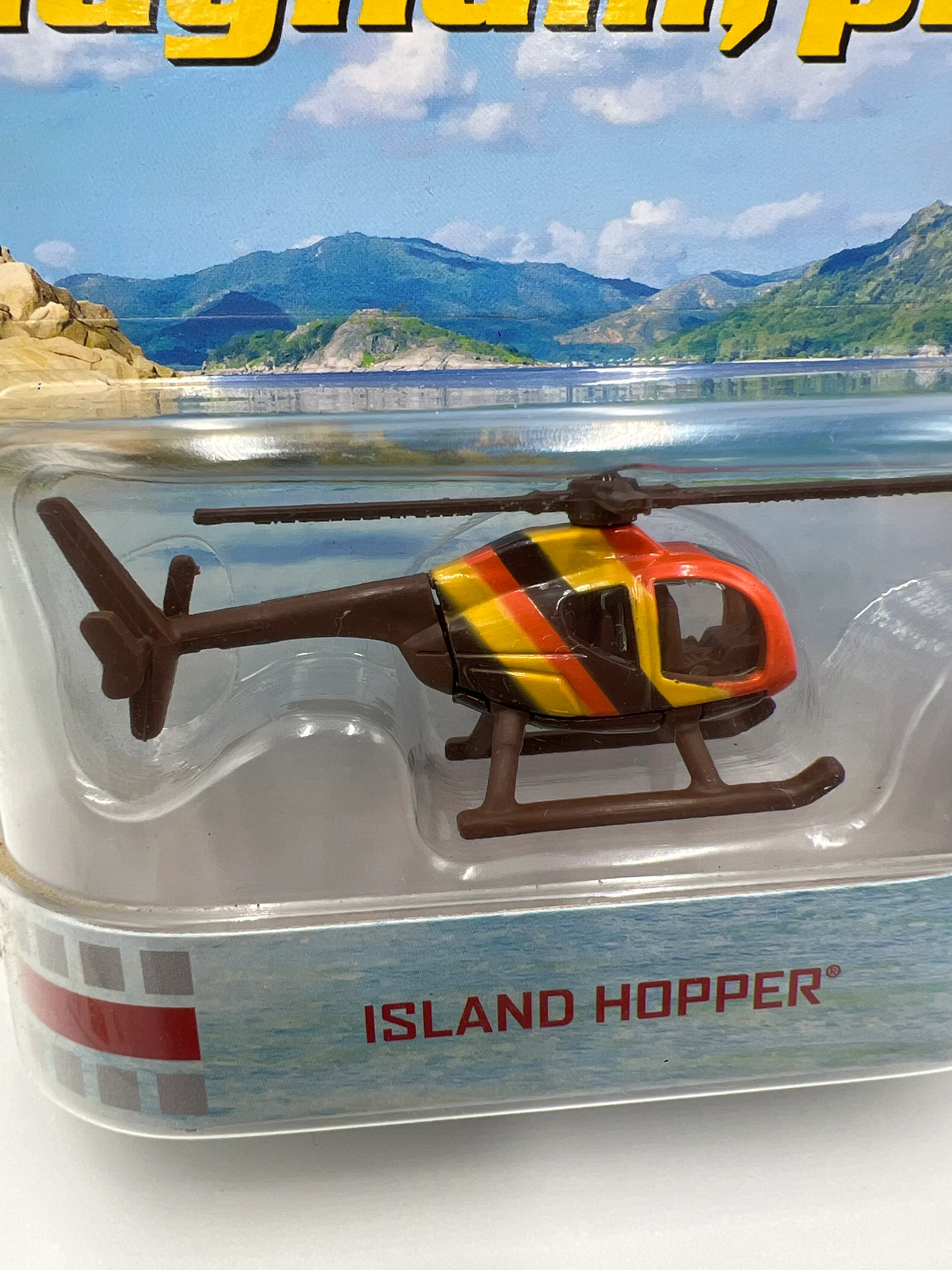Hot Wheels Retro Entertainment Magnum PI Island Hopper W/Protector - Image 3