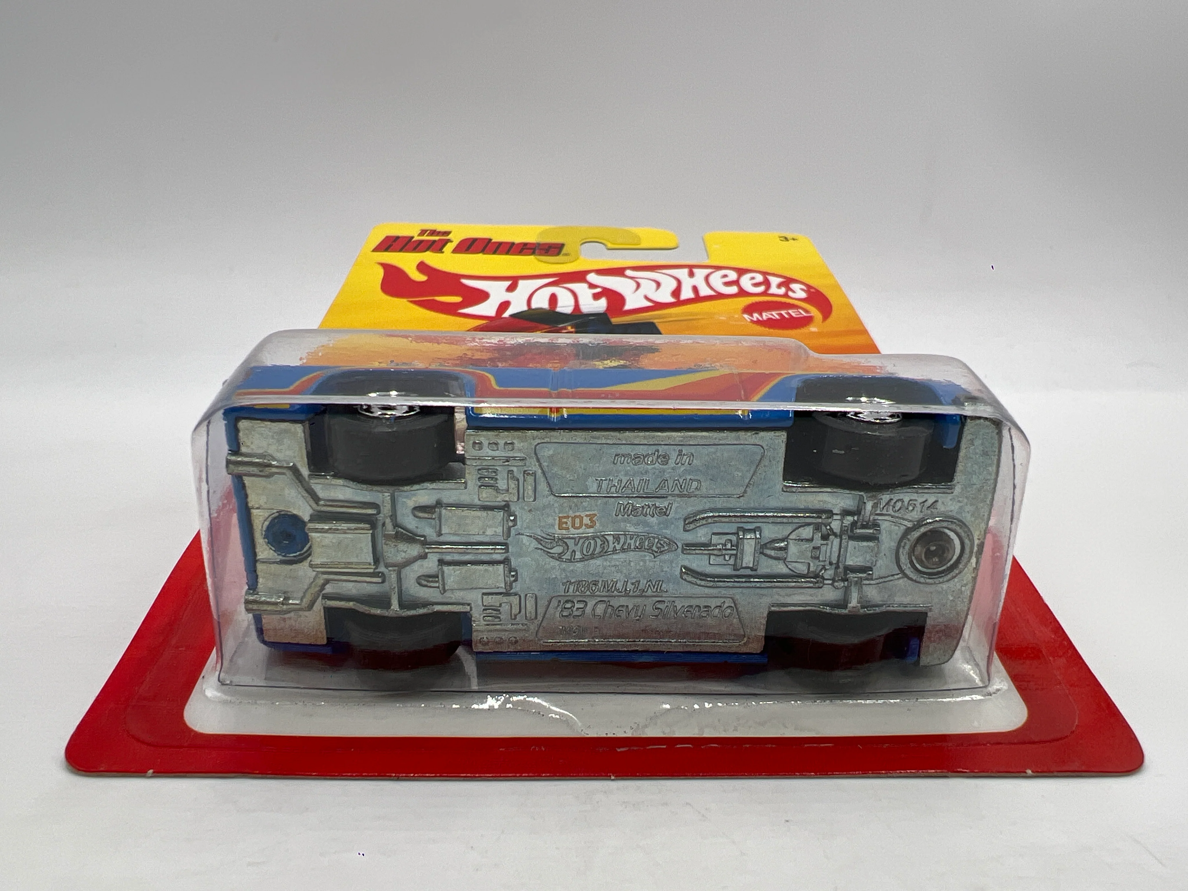 Hot Wheels Target Exclusive The Hot Ones 83 Silverado Blue W/Protector - Image 5