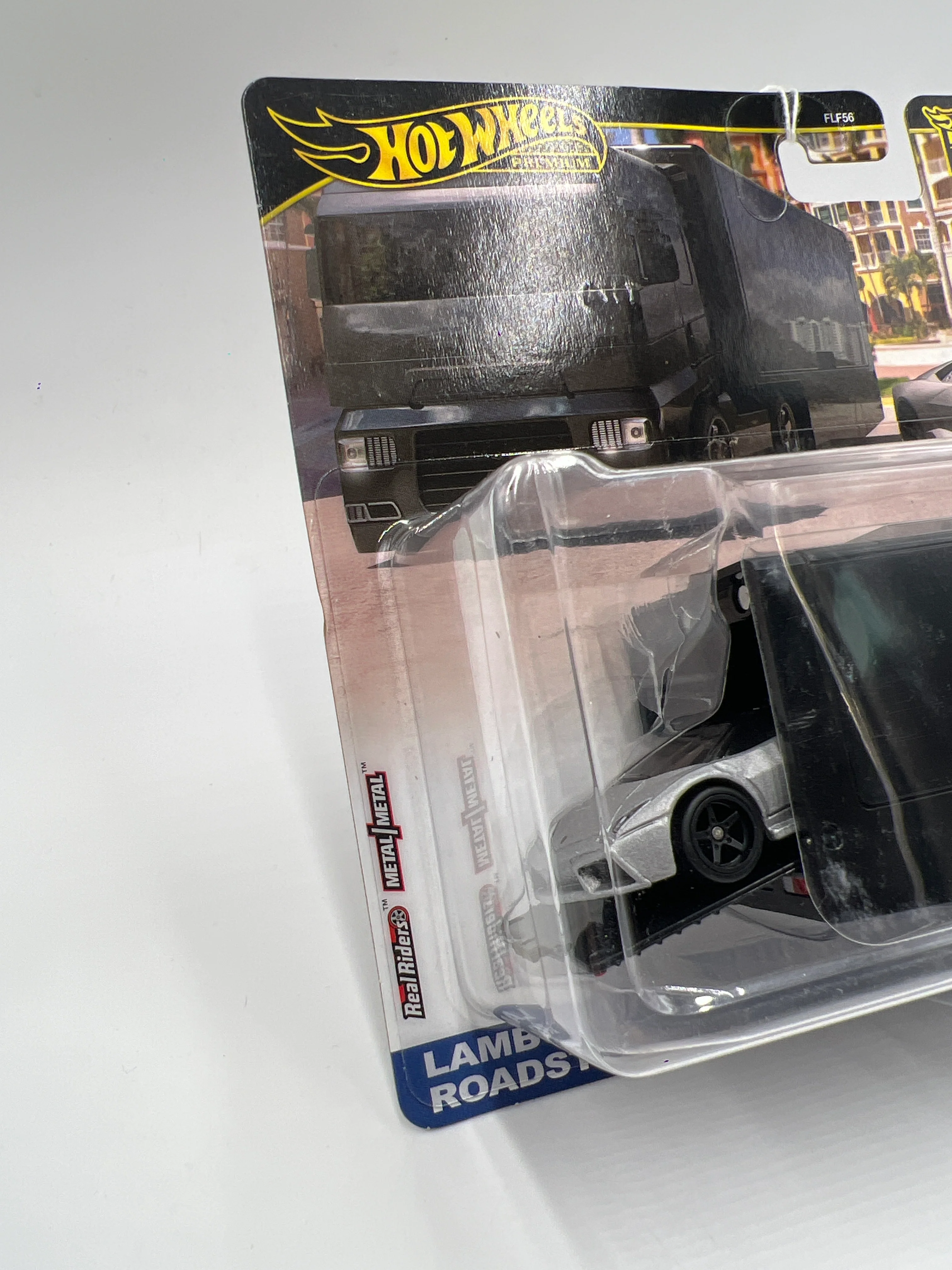 Hot Wheels Team Transport #76 Lamborghini Reventon Roadster & Flipside Hauler 280D - Image 5