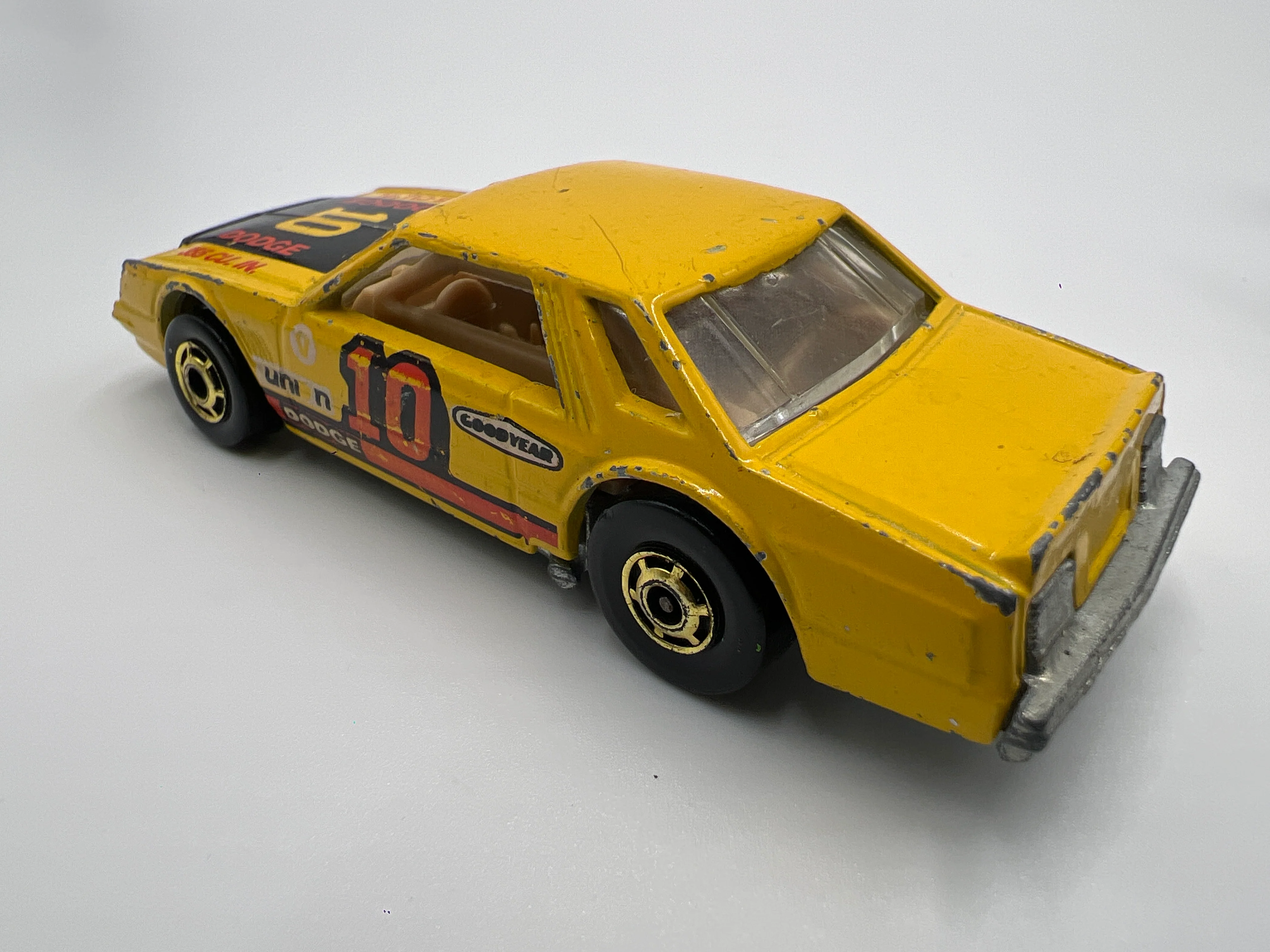 Hot Wheels The Hot Ones Blackwall Mirada Stocker #10 Yellow Loose - Image 3