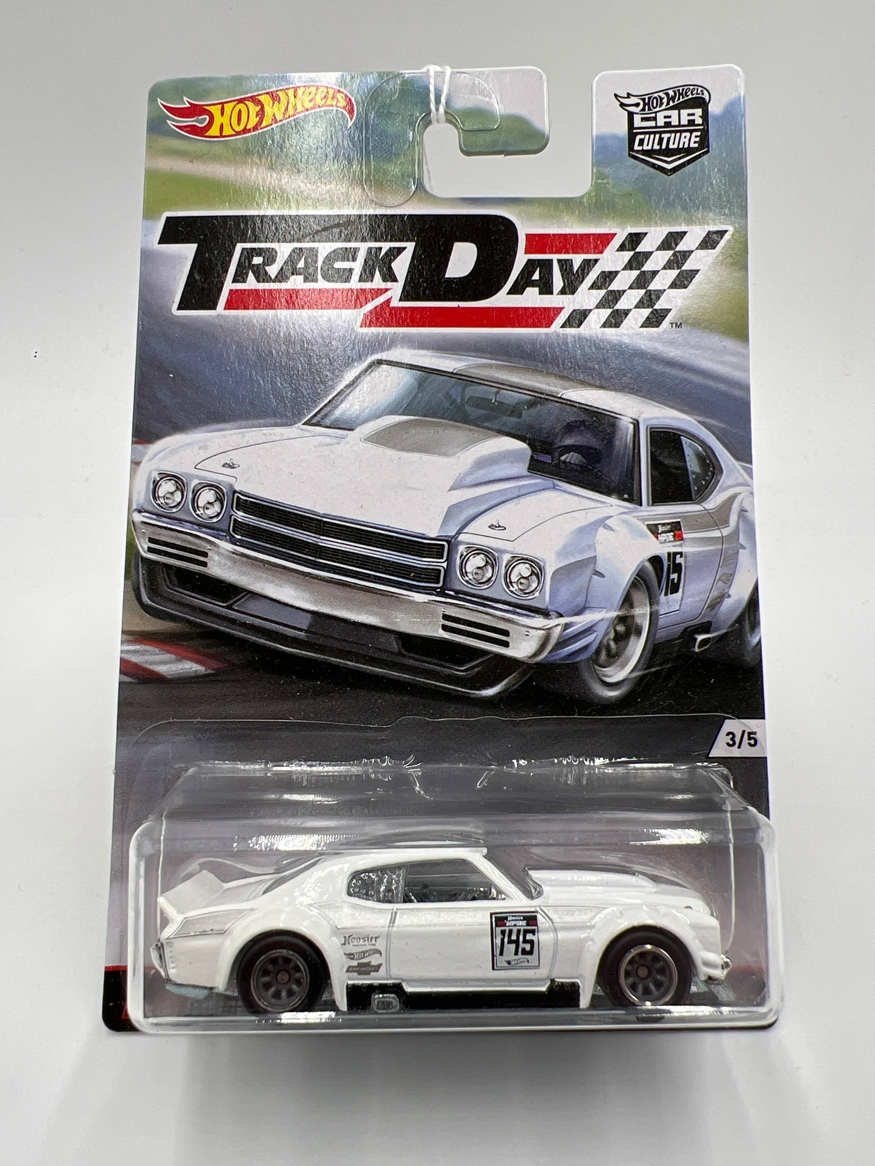 Hot Wheels Car Culture Track Day #3 70 Chevy Chevelle White 244K - Image 2