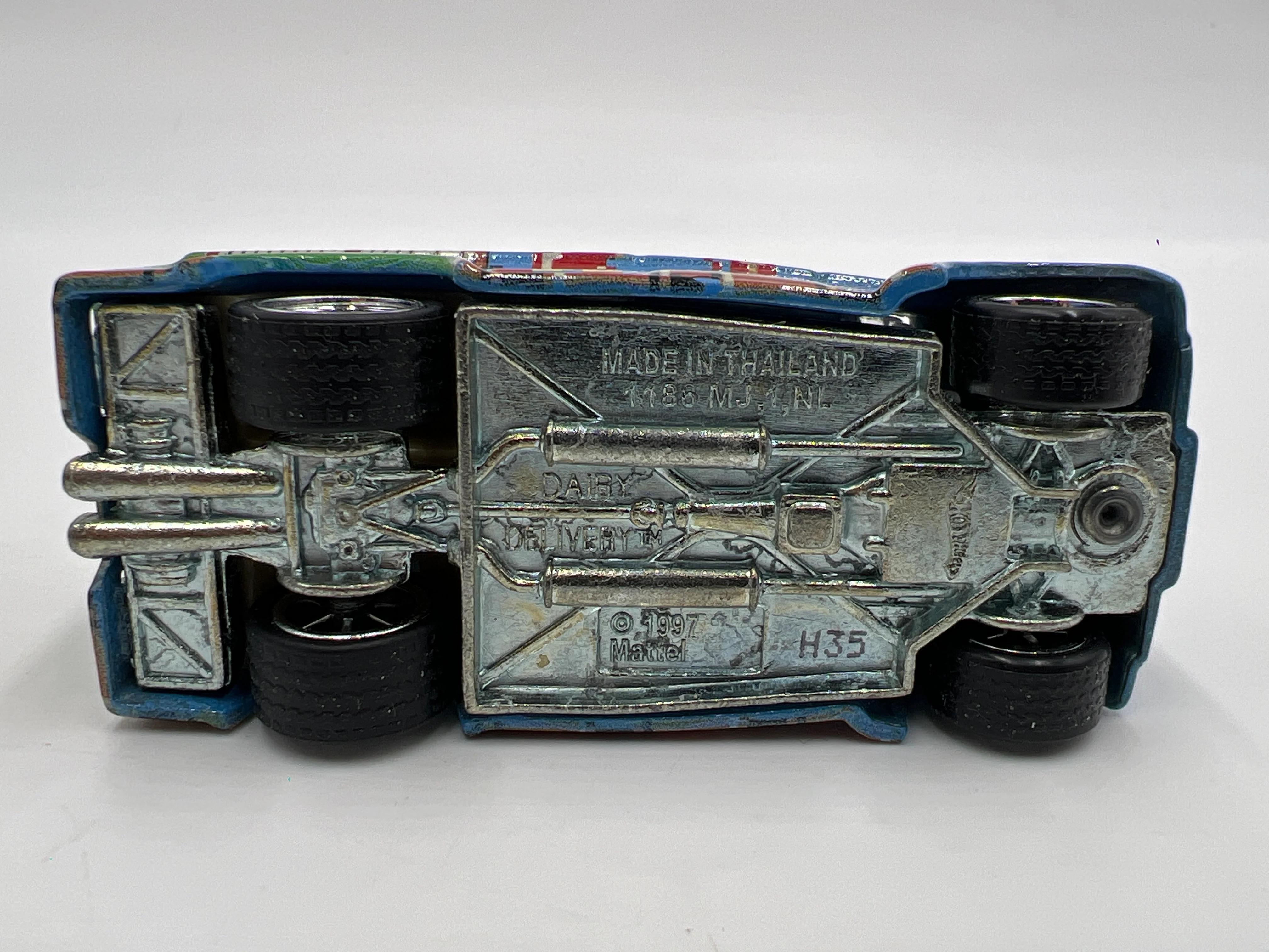 Hot Wheels 1/64 Premium Super Mario Bros Dairy Delivery Blue Loose - Image 5