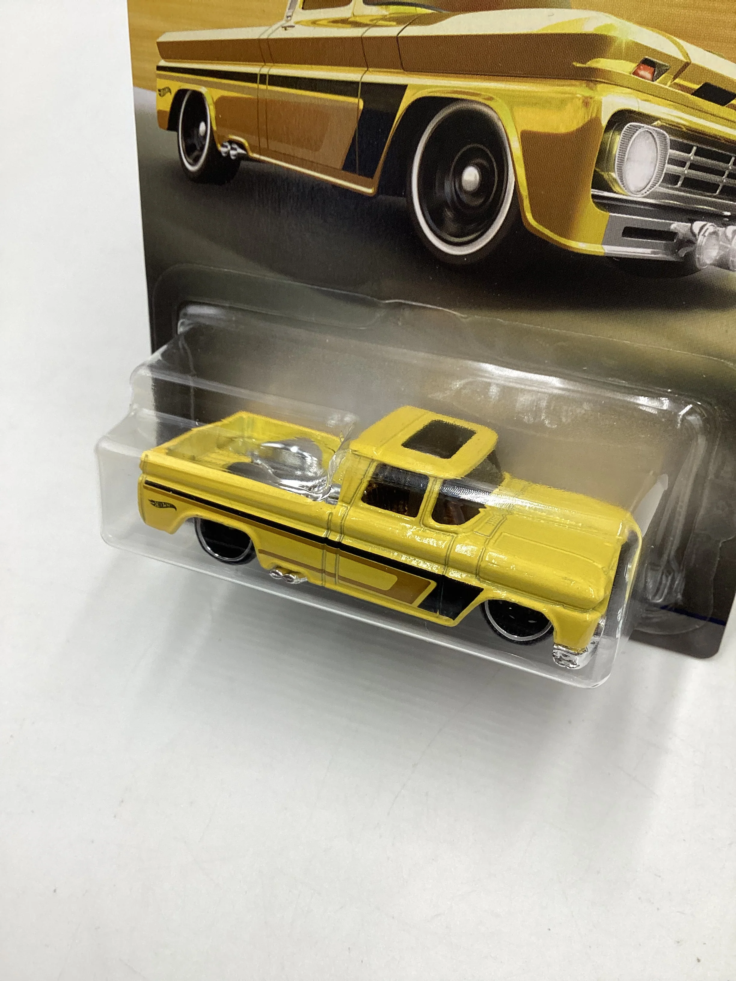 Hot Wheels Walmart 100 Years Chevy #4 Custom 62 Chevy Pickup Yellow 164E - Image 4