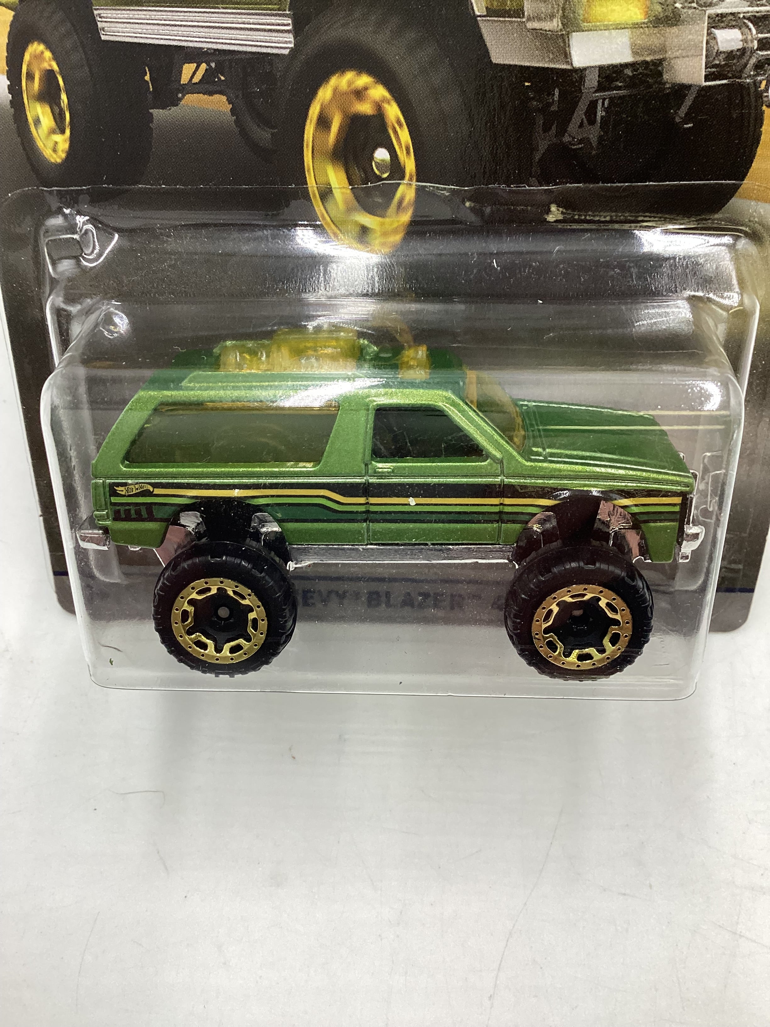Hot Wheels Walmart 100 Years Chevy #5 Chevy Blazer 4x4 Green 160A - Image 3