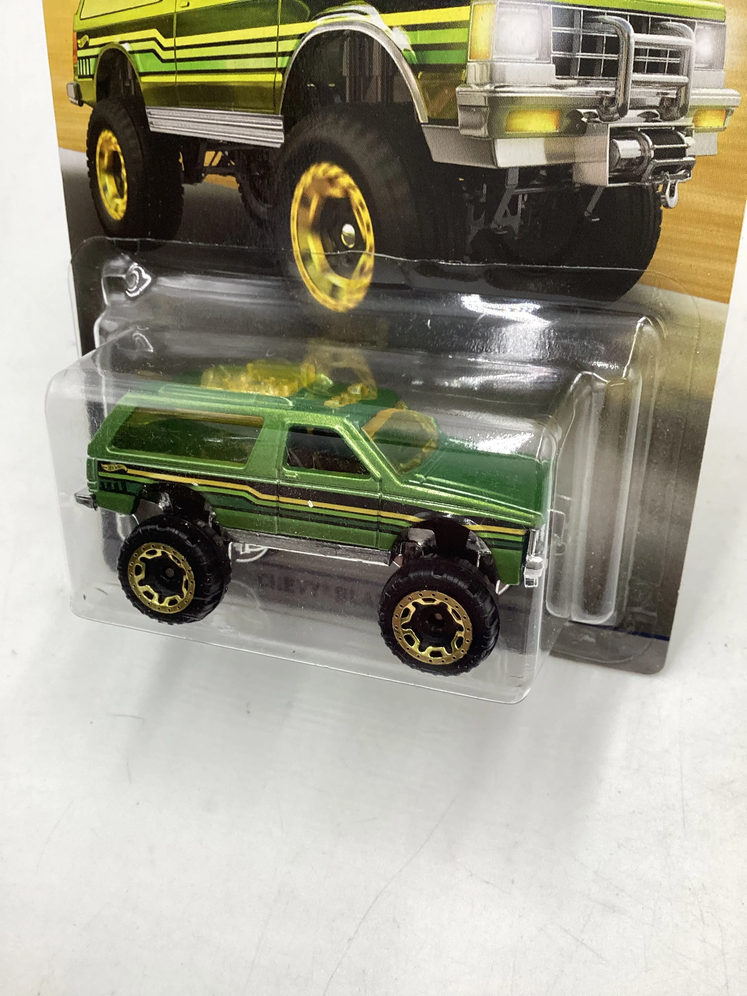 Hot Wheels Walmart 100 Years Chevy #5 Chevy Blazer 4x4 Green 160A - Image 4
