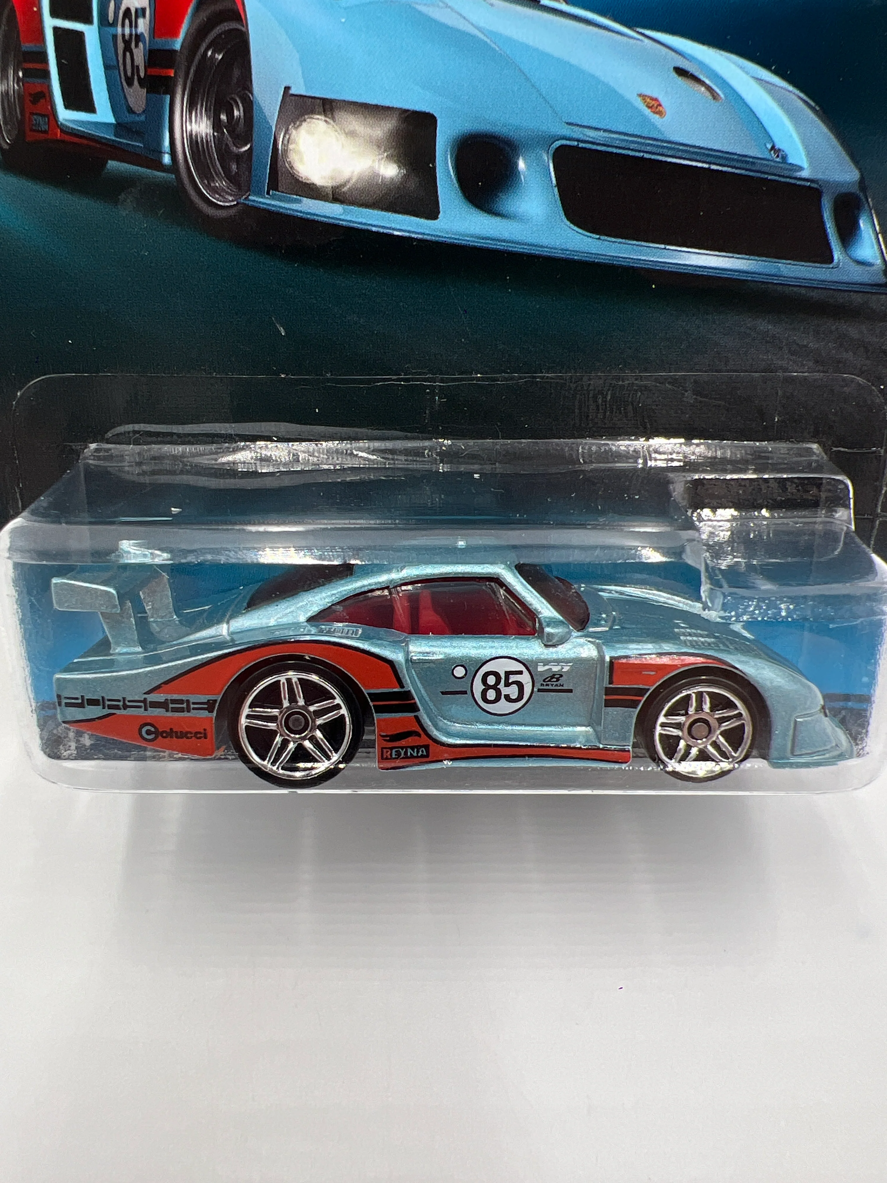 2015 Hot Wheels Walmart Exclusive Porsche Series #8 Porsche 935-78 Blue SR - Image 2