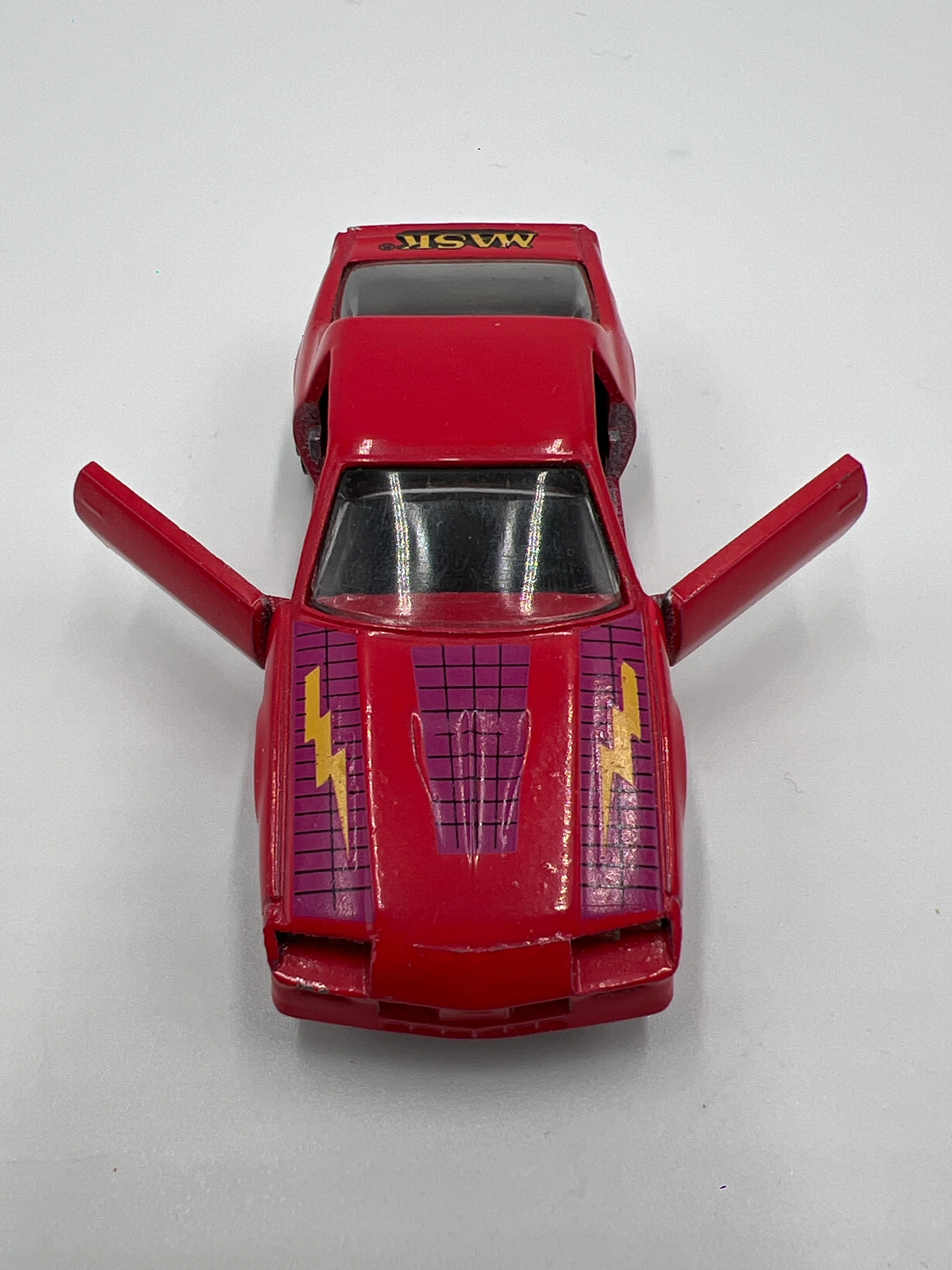 Yatming 1/64 1986 No. 1086 Mask 83 Camaro Red Loose - Image 3
