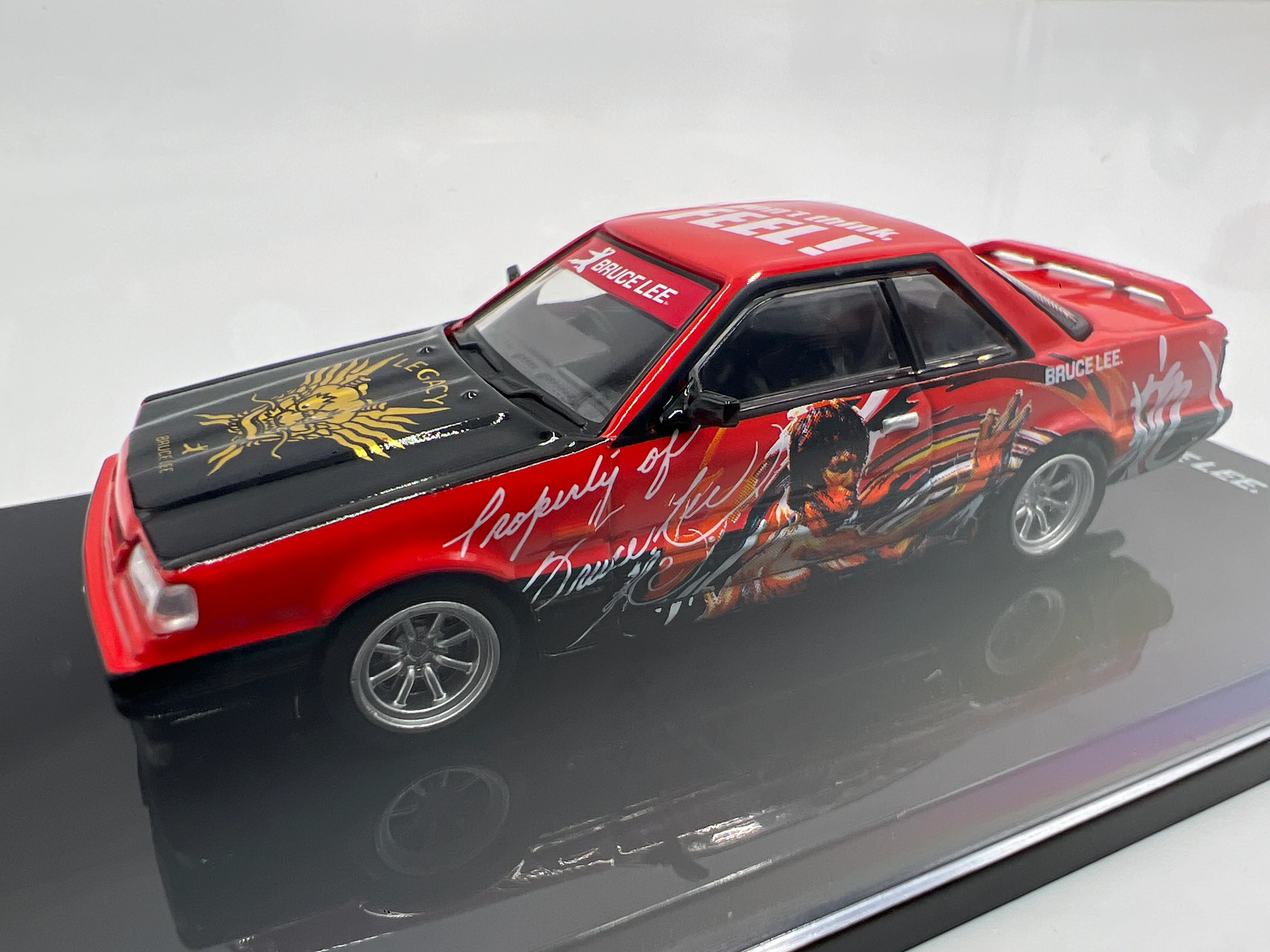 Inno64 1/64 Bruce Lee 50 Years Legacy Set Of 4 Nissan Skyline R31/R32/R33/R34 - Image 5