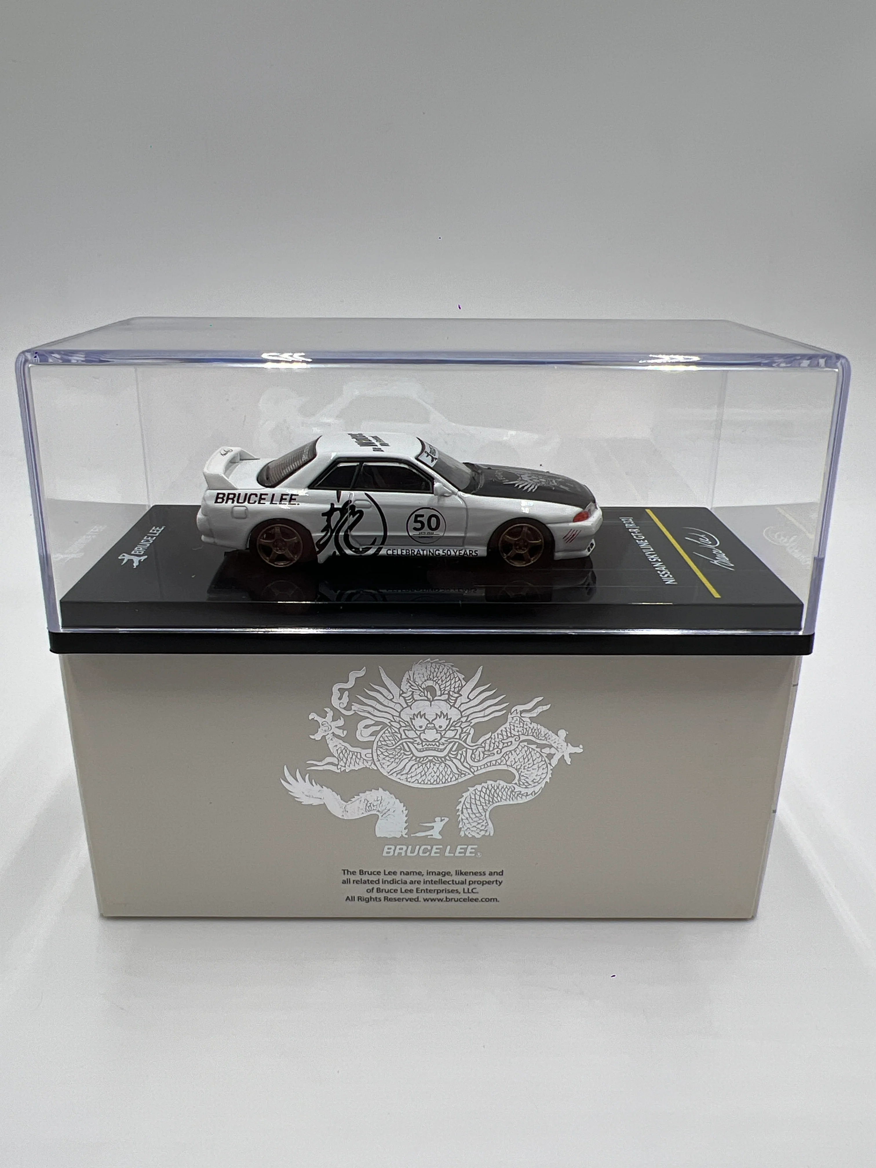 Inno64 1/64 Bruce Lee 50 Years Legacy Set Of 4 Nissan Skyline R31/R32/R33/R34 - Image 7