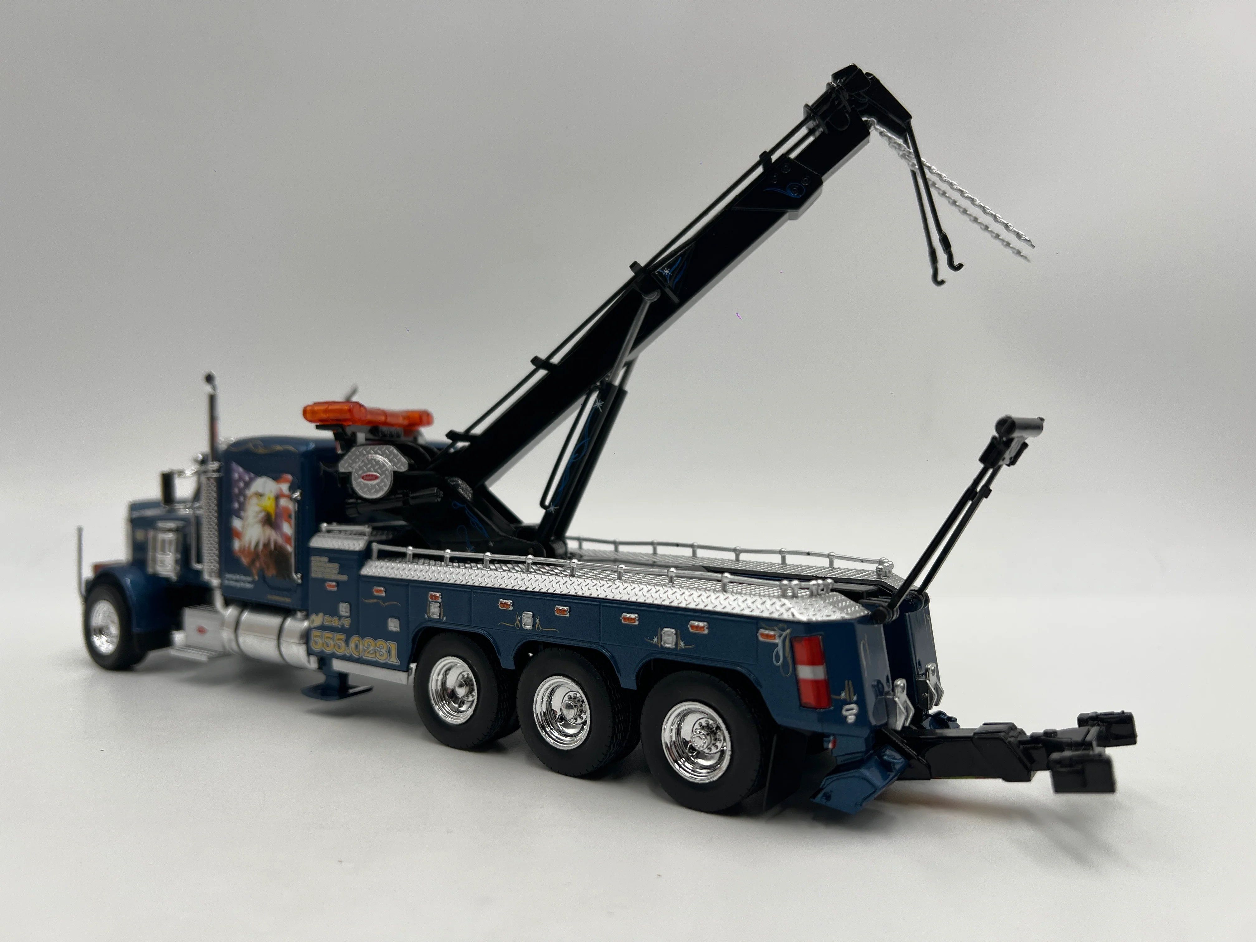 IXO Models 1/43 Scale USA Edition Peterbilt 359 Wrecker 1980 Blue - Image 4