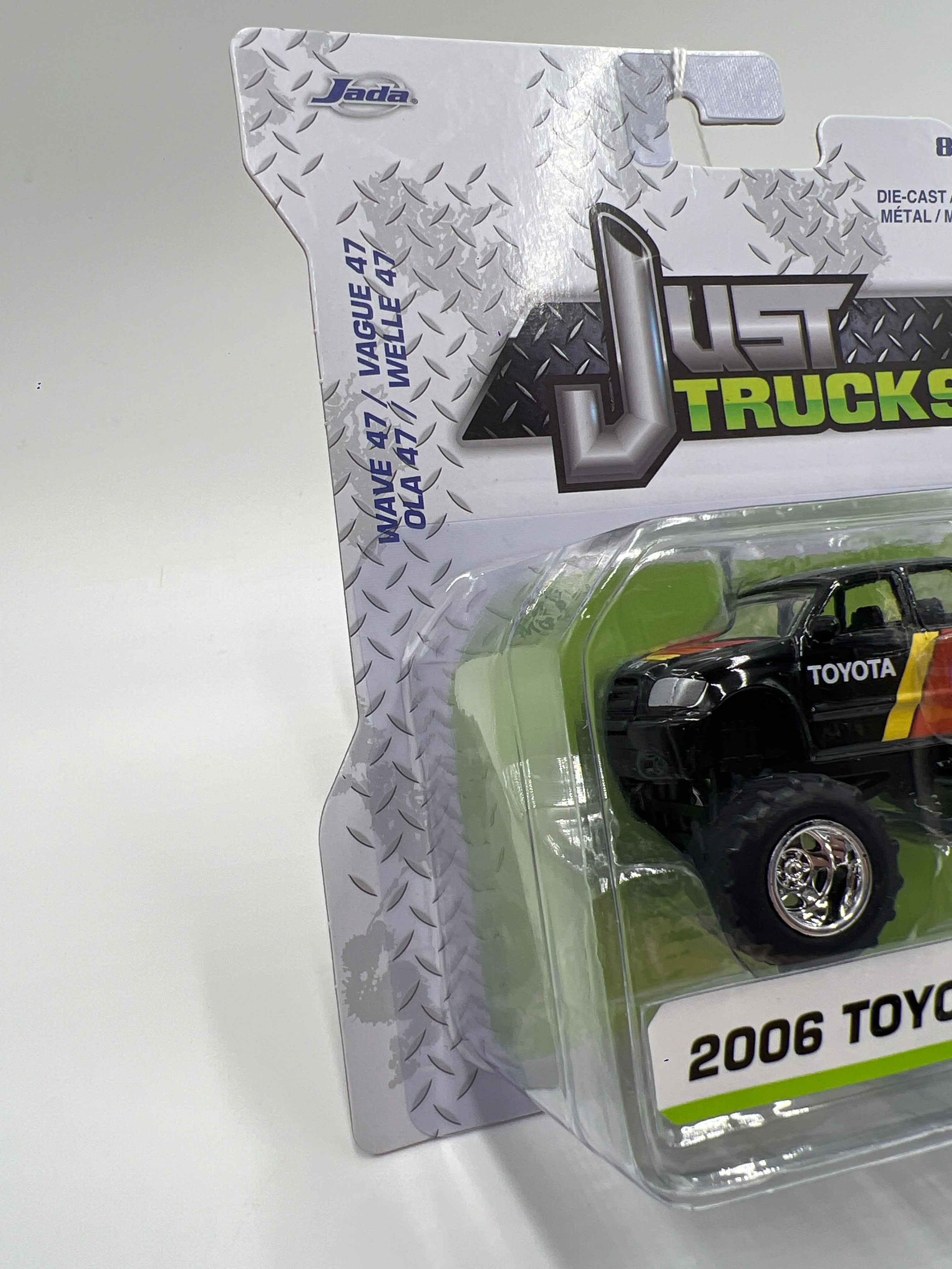 2025 Jada Just Trucks Wave 47 2006 Toyota Tundra Pick Up 182A - Image 4