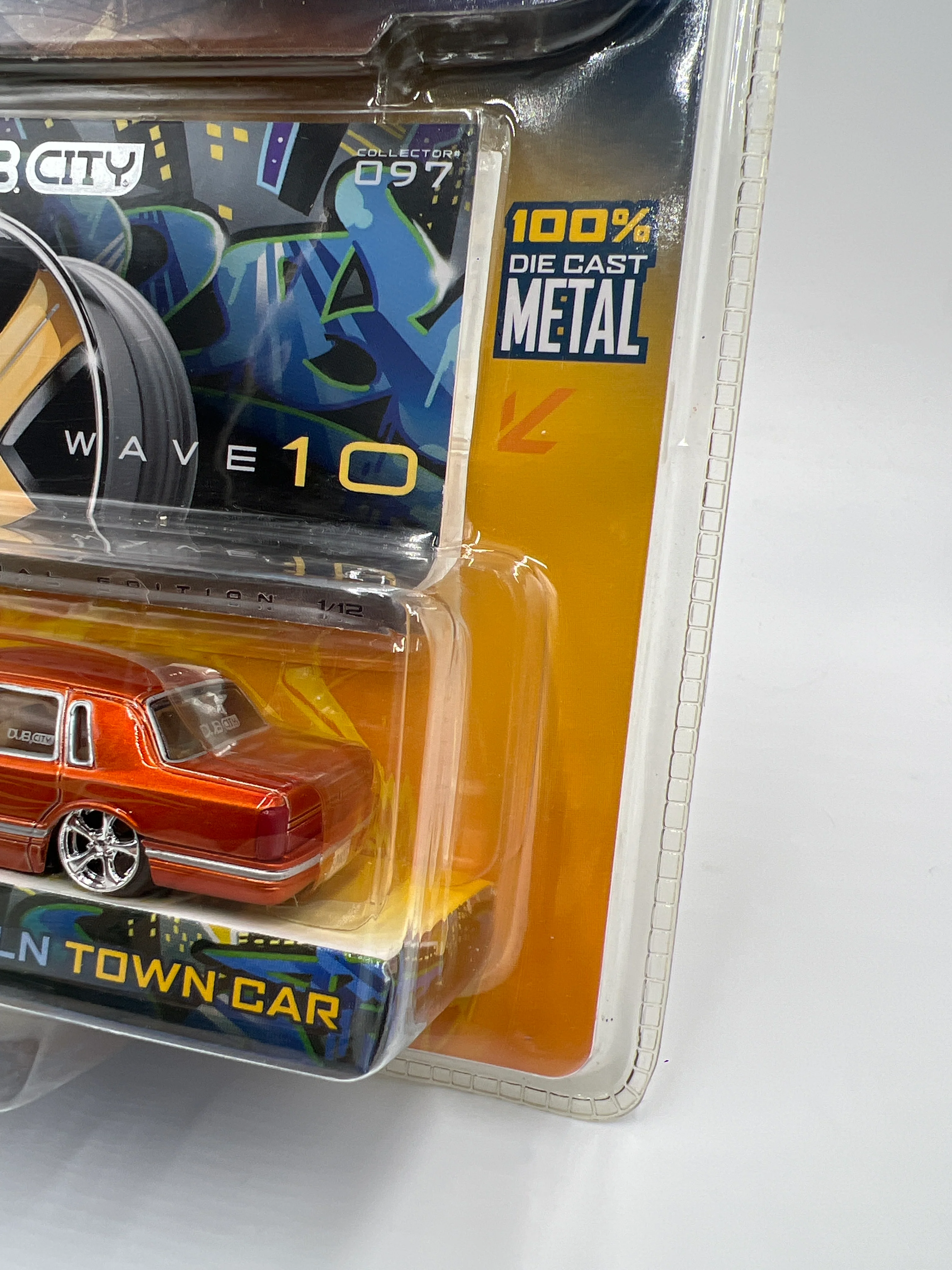 Jada Toys Dub City Special Edition Wave 10 #97 90 Lincoln Town Car Orange - Image 4
